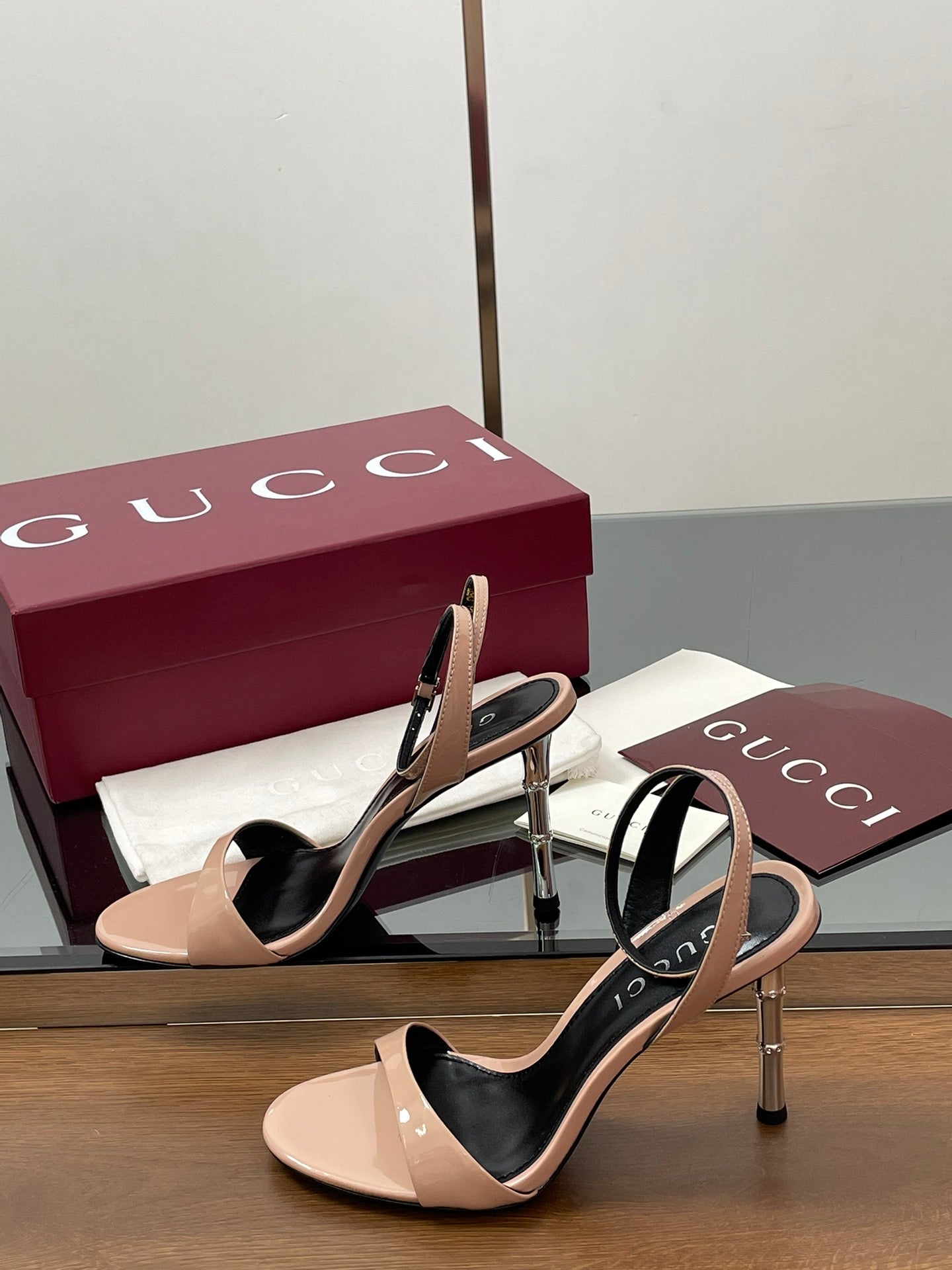 GUCCI - WOMEN'S SLINGBACK SANDAL