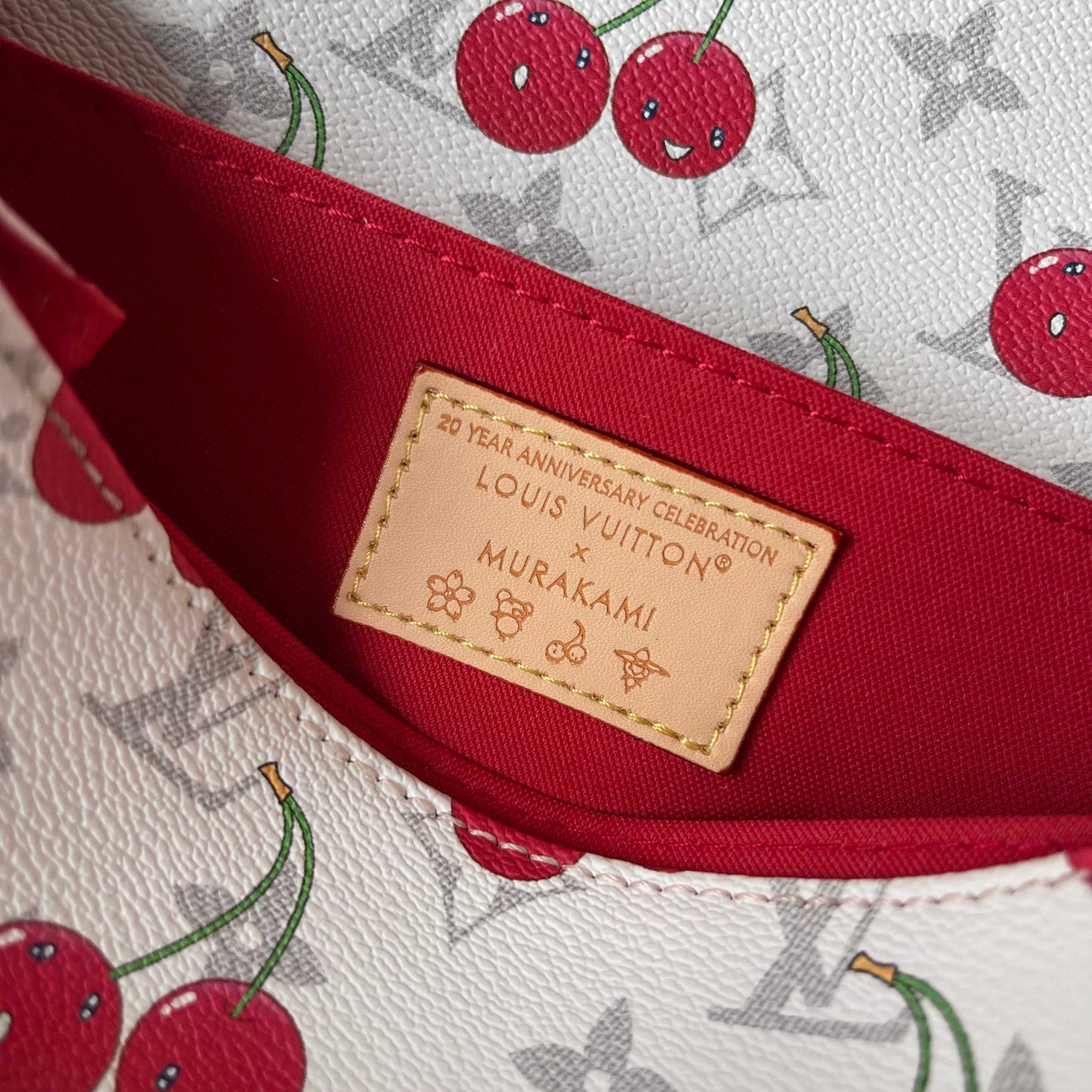 LOUIS VUITTON- LV x TM Pochette Métis East West