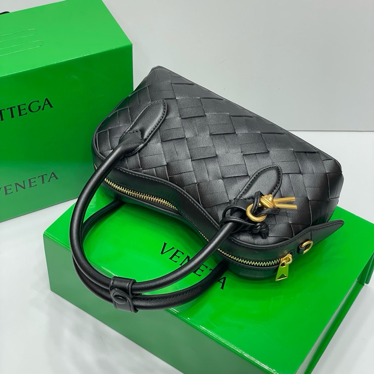 BOTTEGA VENETA- McCartney