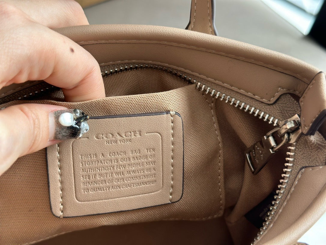 COACH - city mini