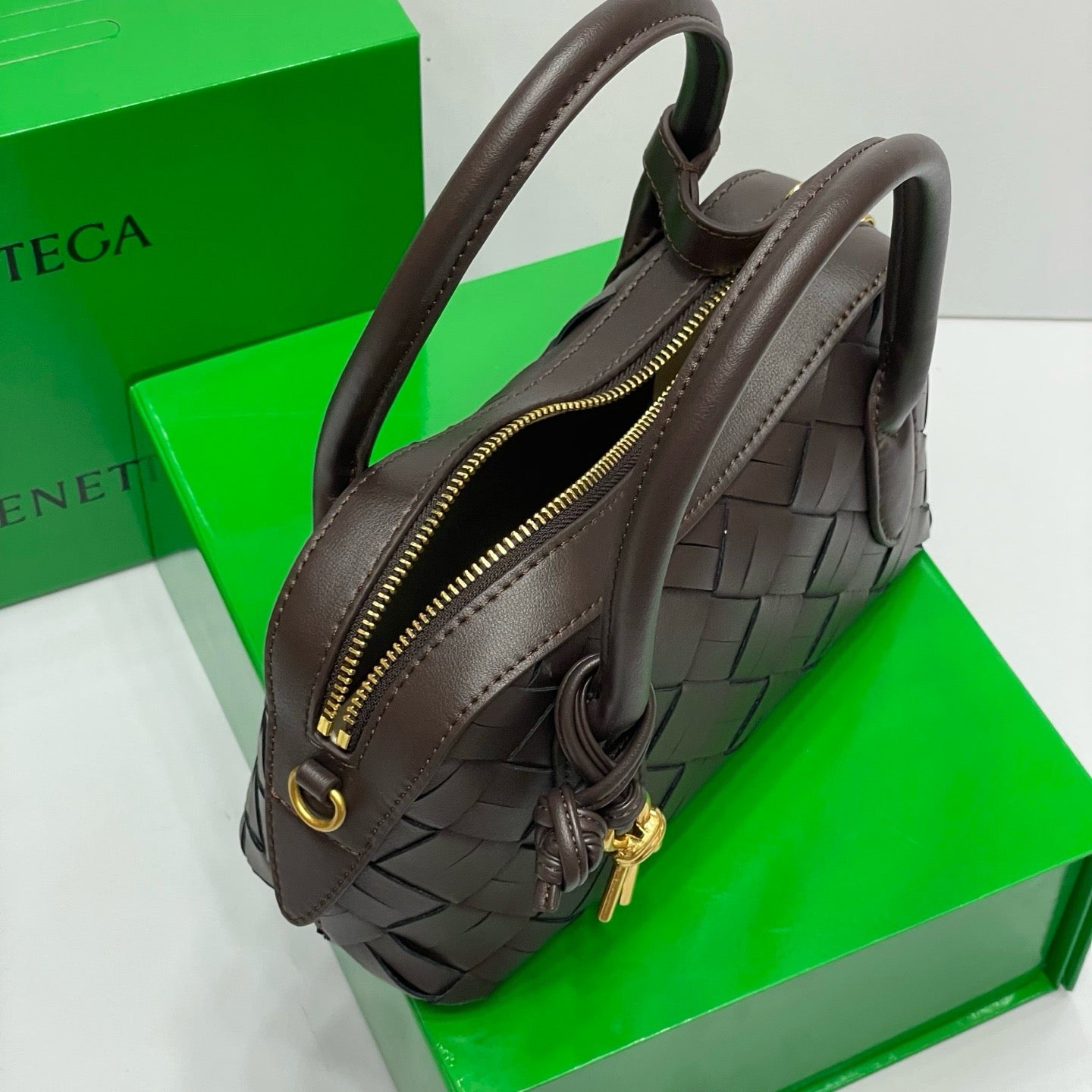 BOTTEGA VENETA - McCartney