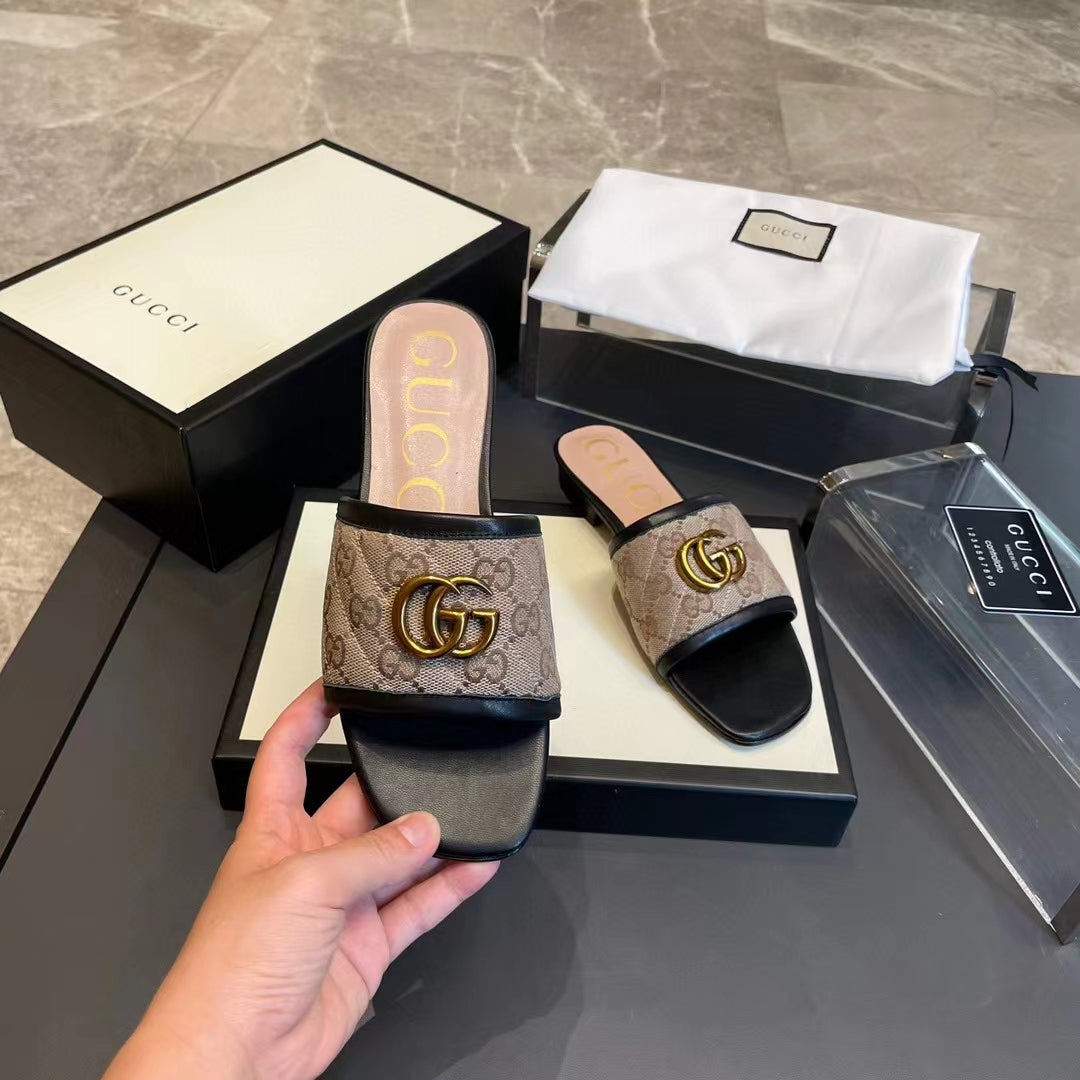 GUCCI - Slippers