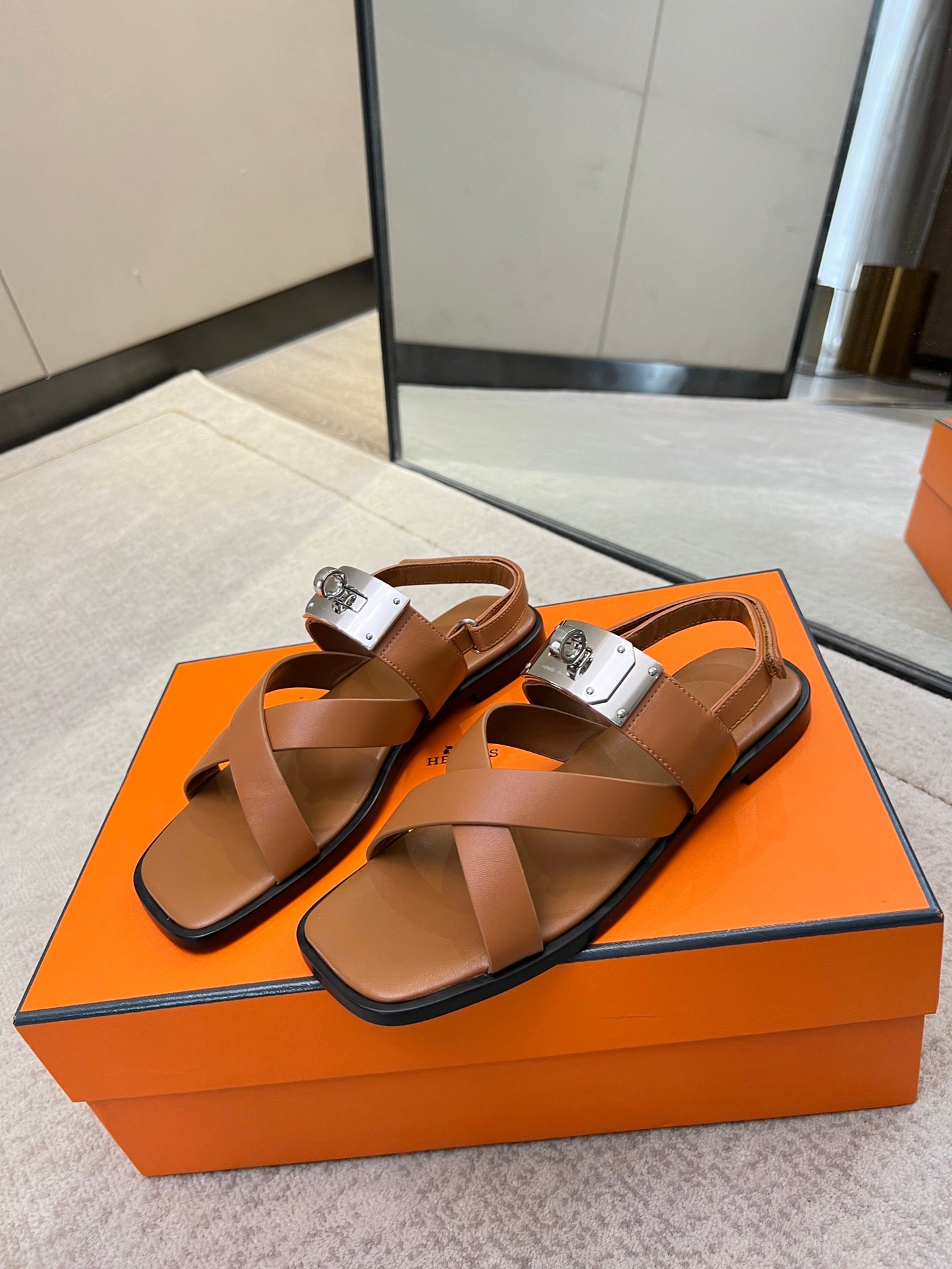 HERMES- Ines sandal