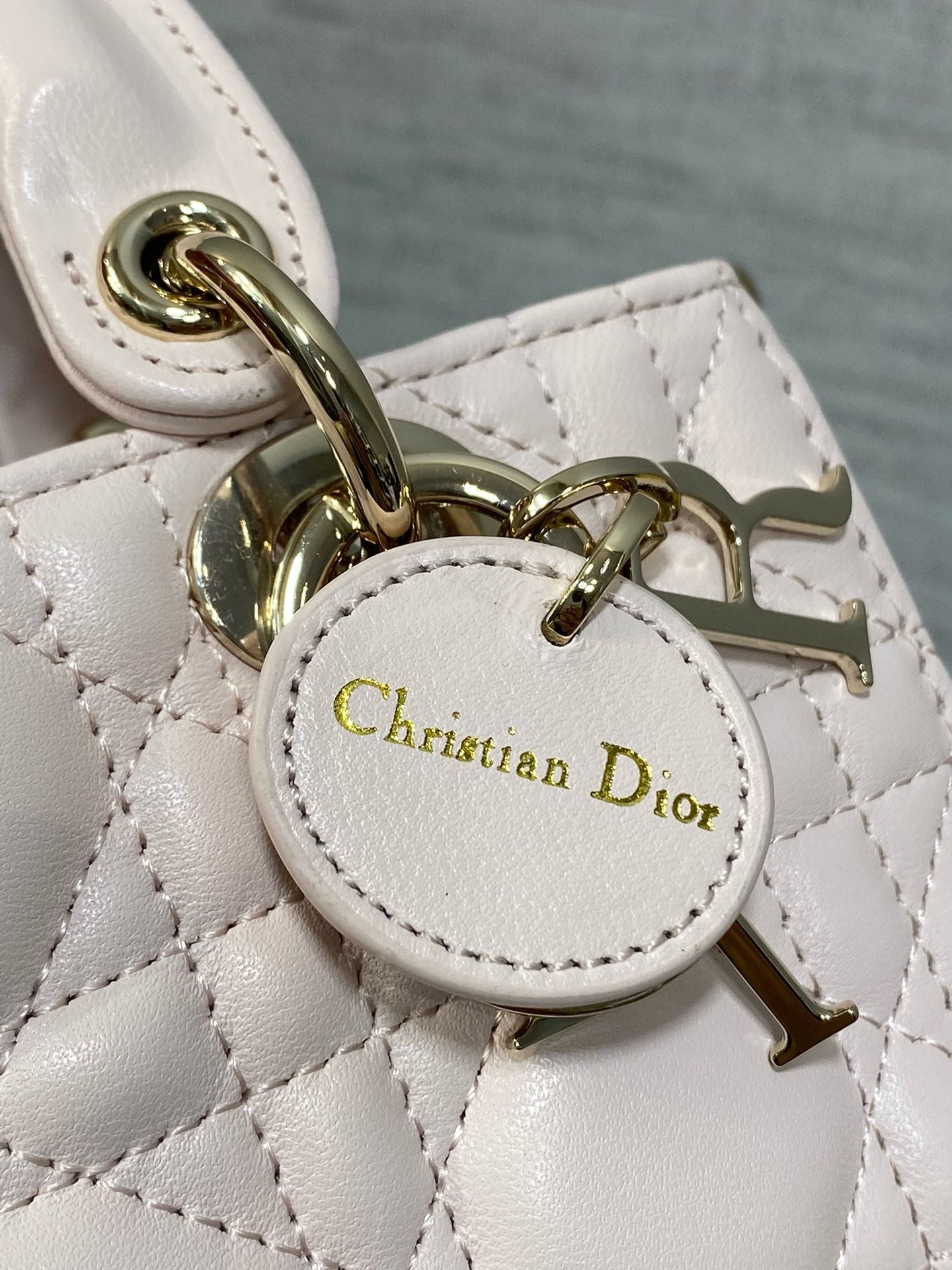 DIOR - D Joy bag
