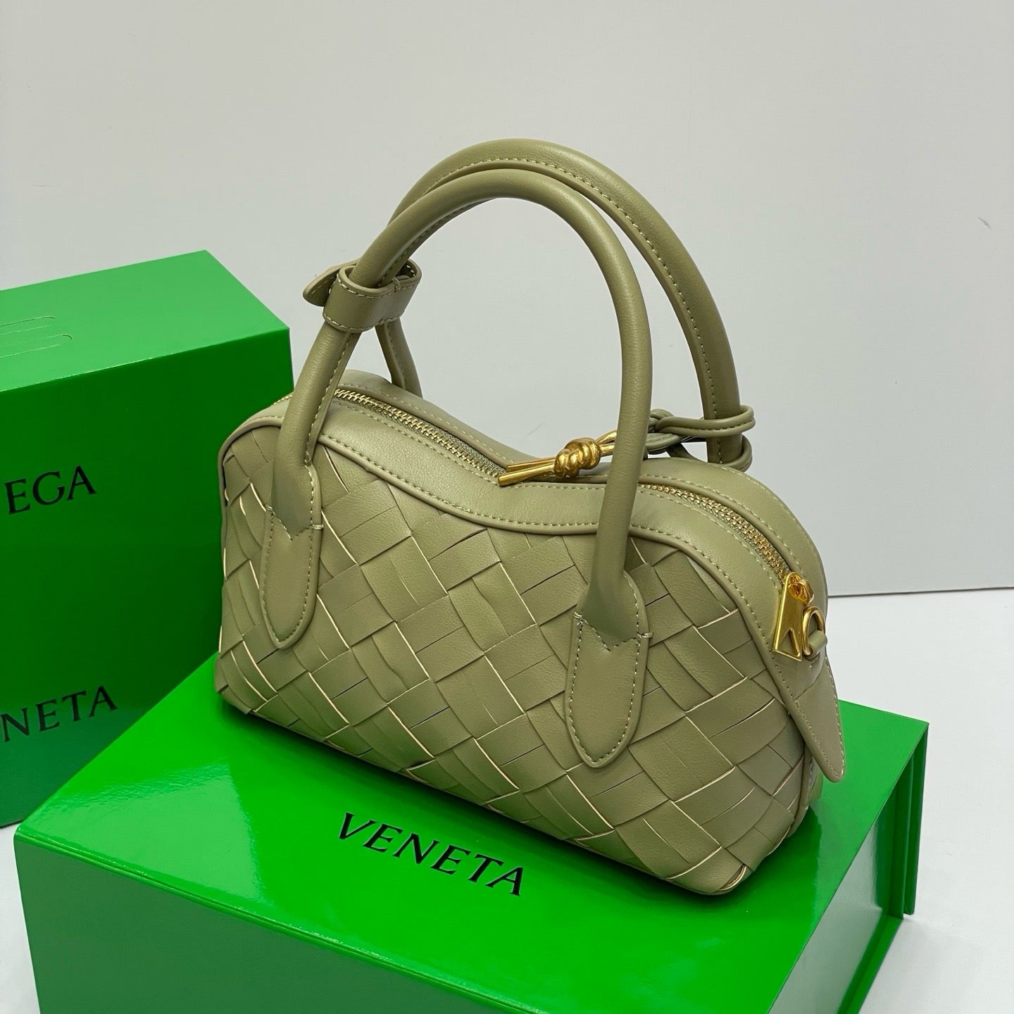 BOTTEGA VENETA- McCartney