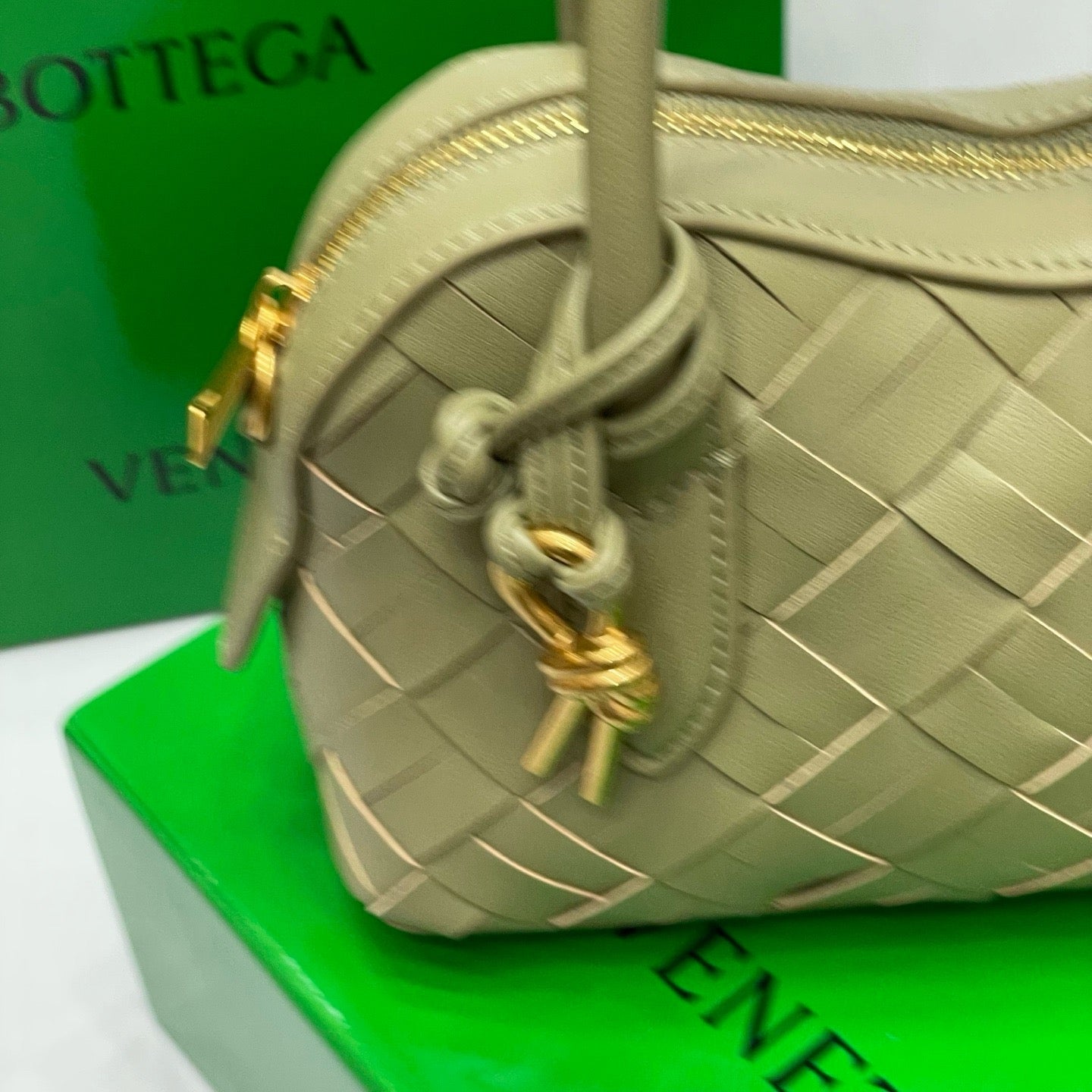 BOTTEGA VENETA- McCartney