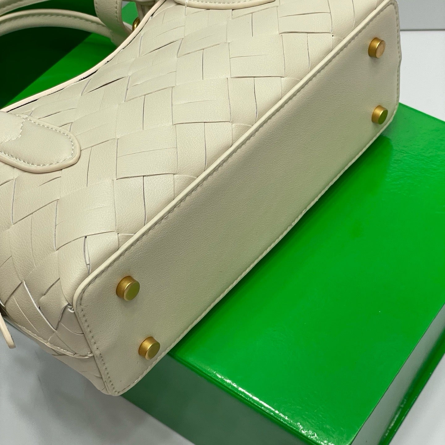 BOTTEGA VENETA- McCartney