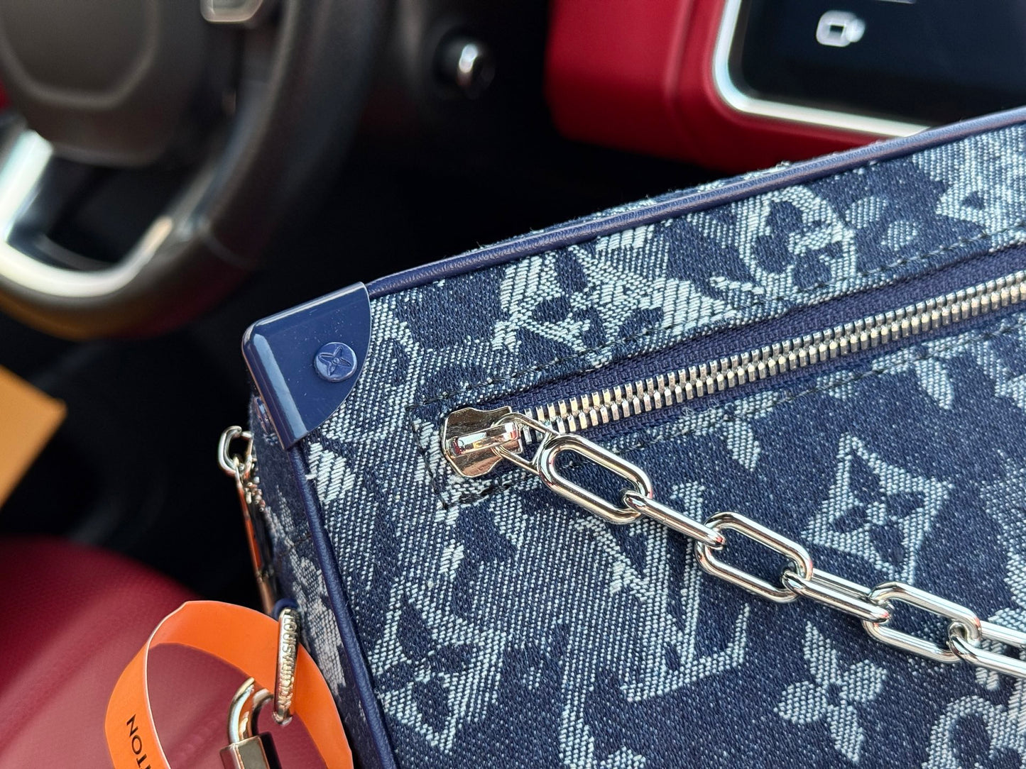 LOUIS VUITTON- Soft trunk men’s bag