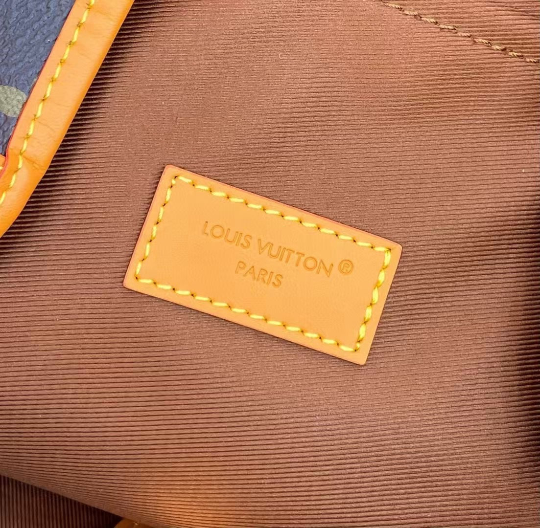LOUIS VUITTON- Noé Cargo