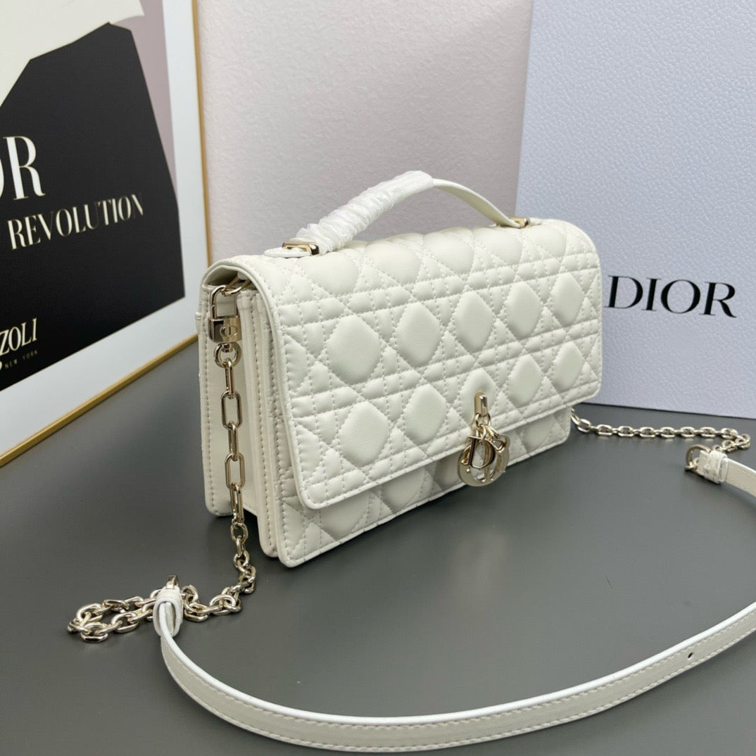 DIOR - miss dior