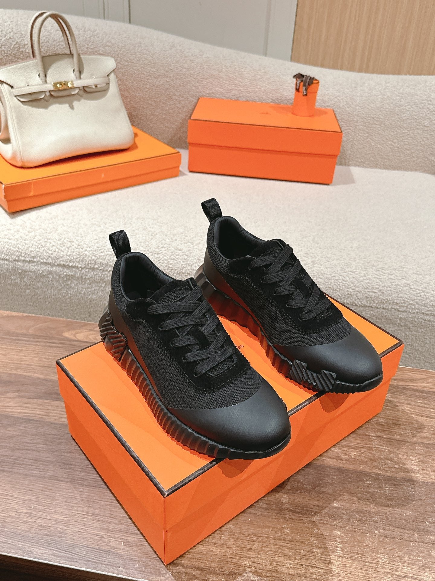HERMES - Bouncing sneakers