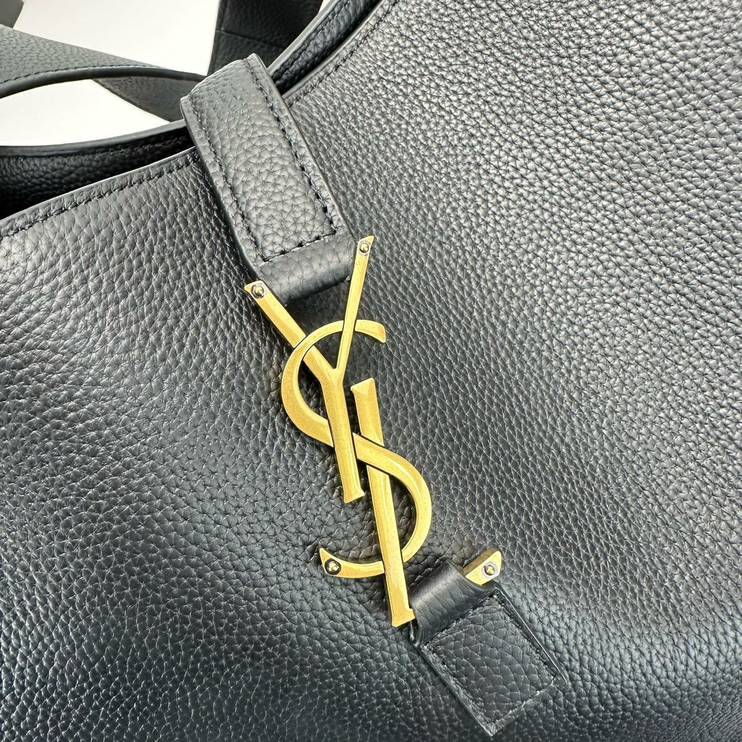 SAINT LAURENT- bea tote in grained leather