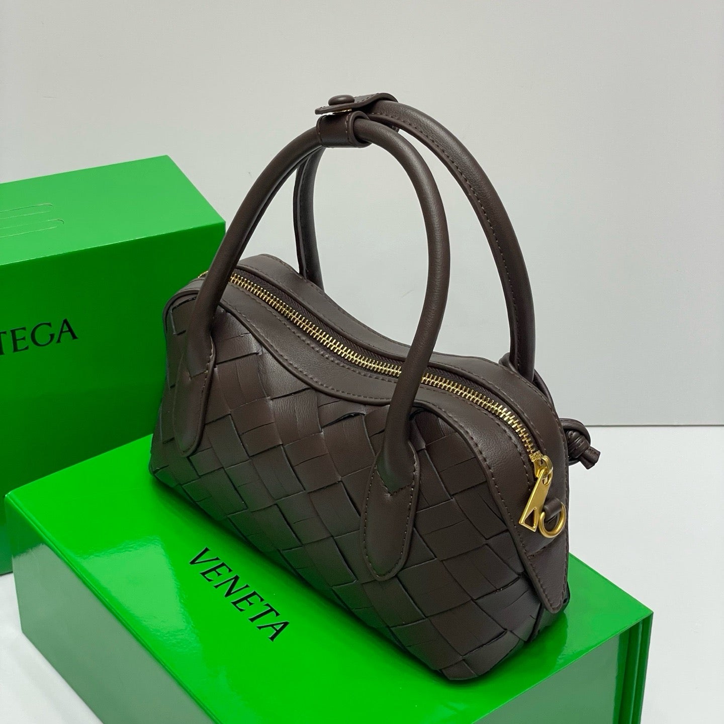 BOTTEGA VENETA - McCartney