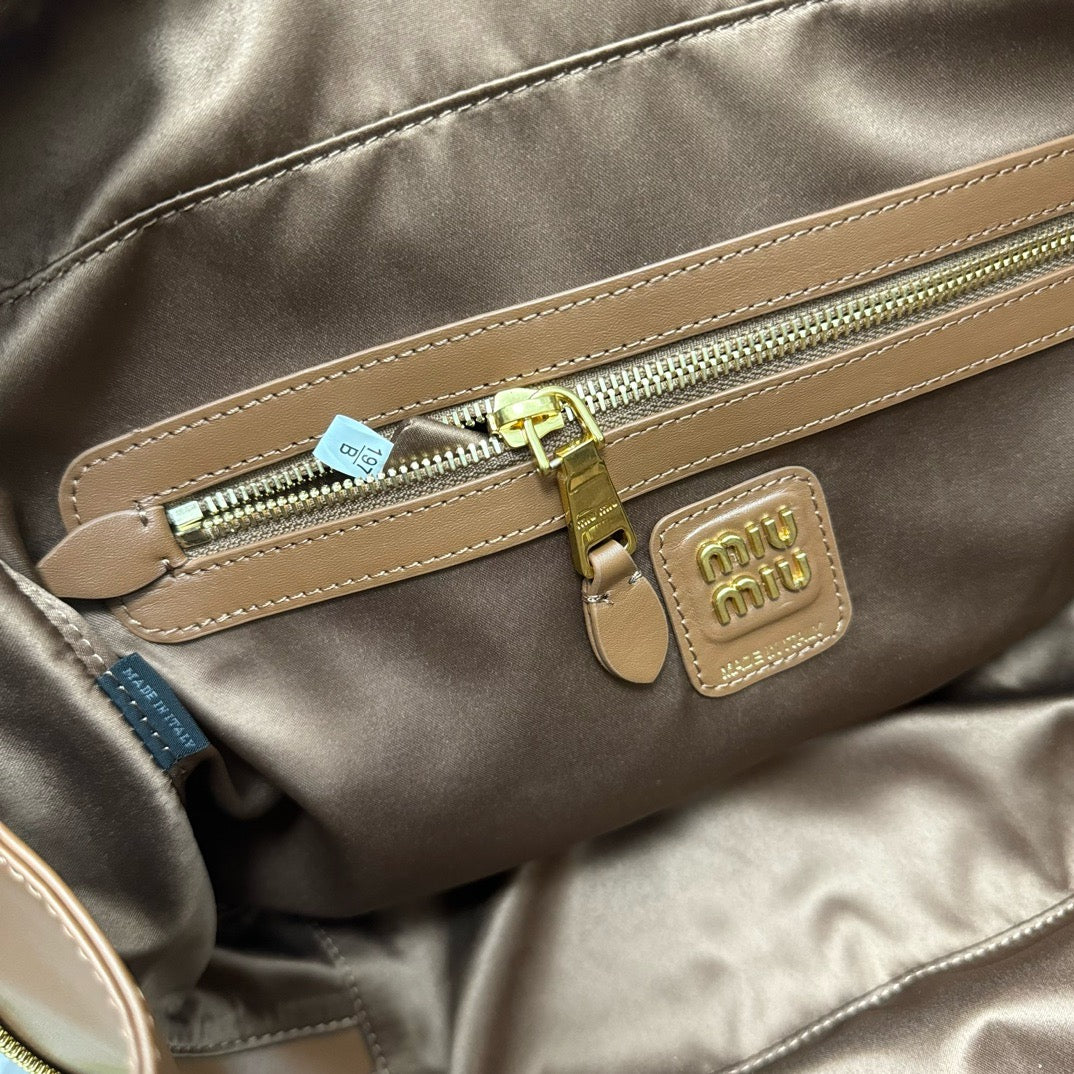 MIU MIU - Leather Beau bag