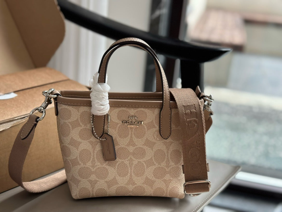 COACH - city mini