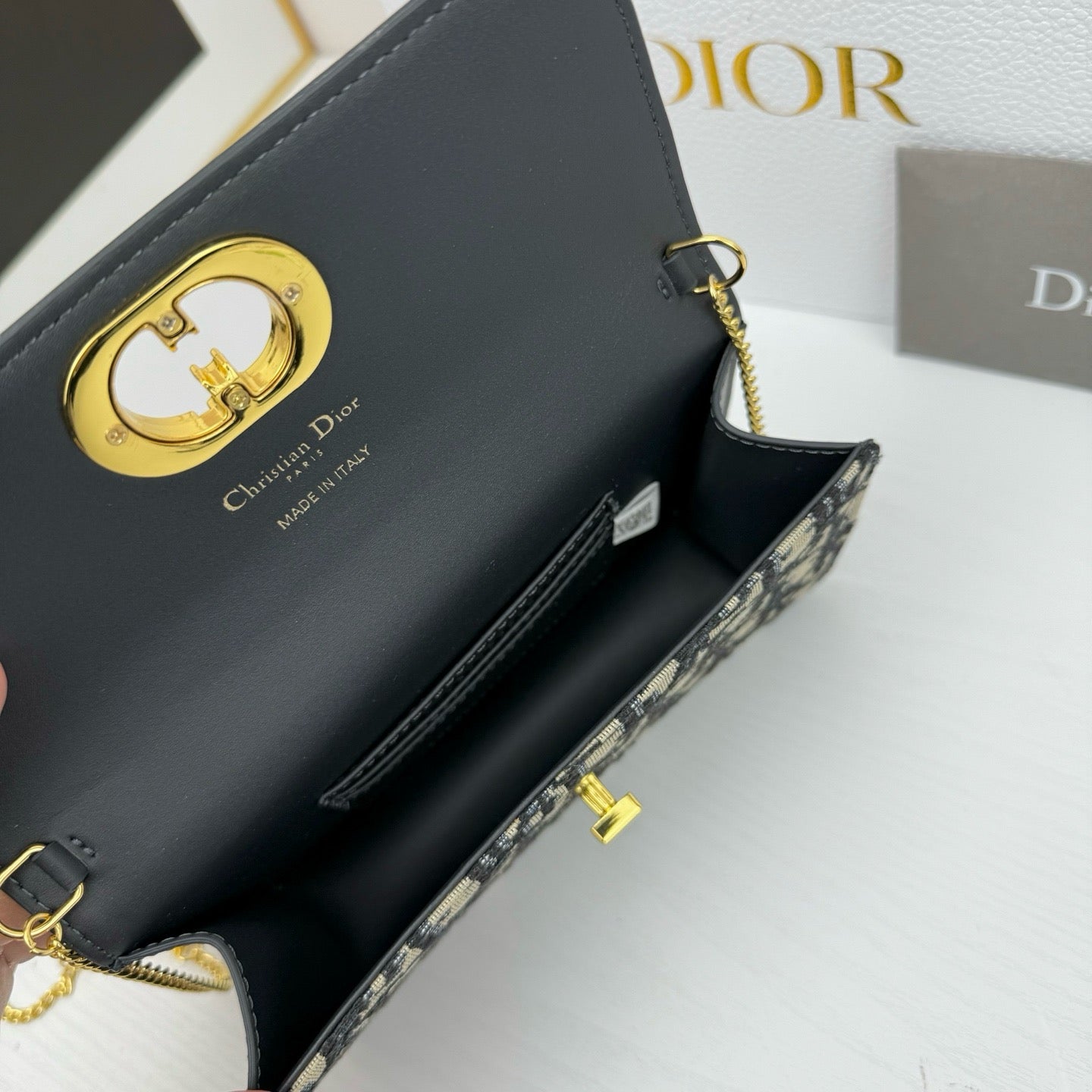 DIOR - miss caro