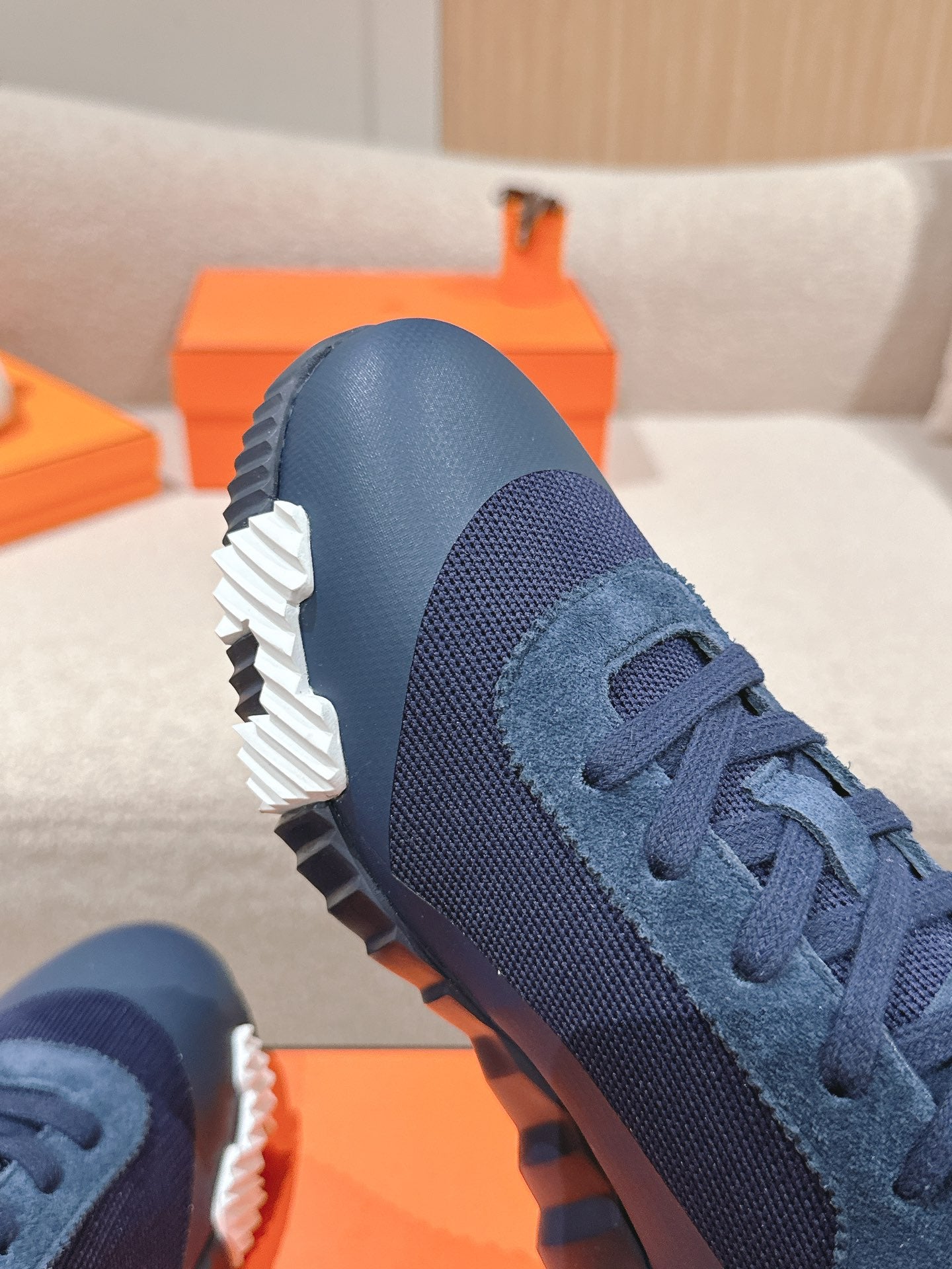 HERMES - Bouncing sneakers