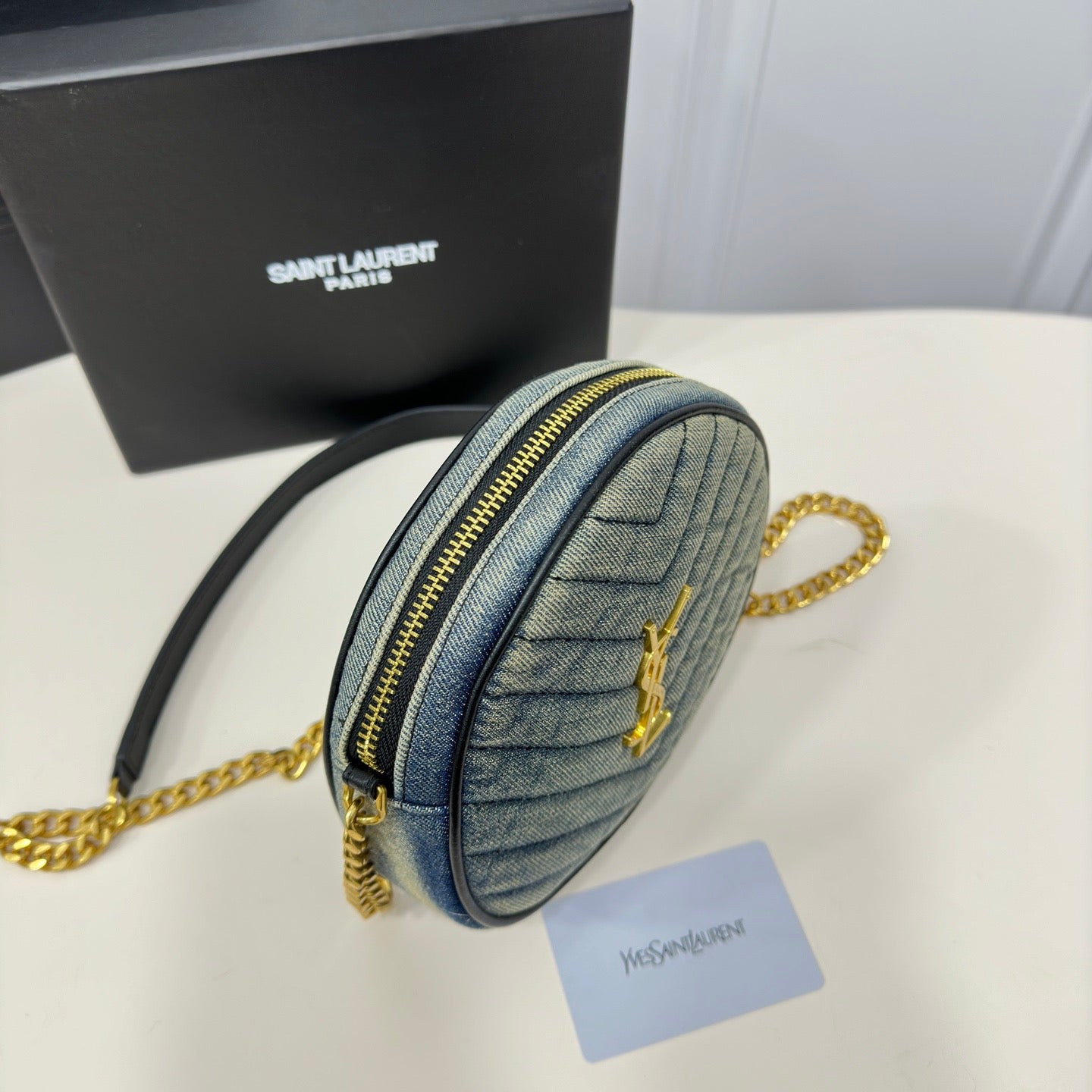 SAINT LAURENT - Vinyle