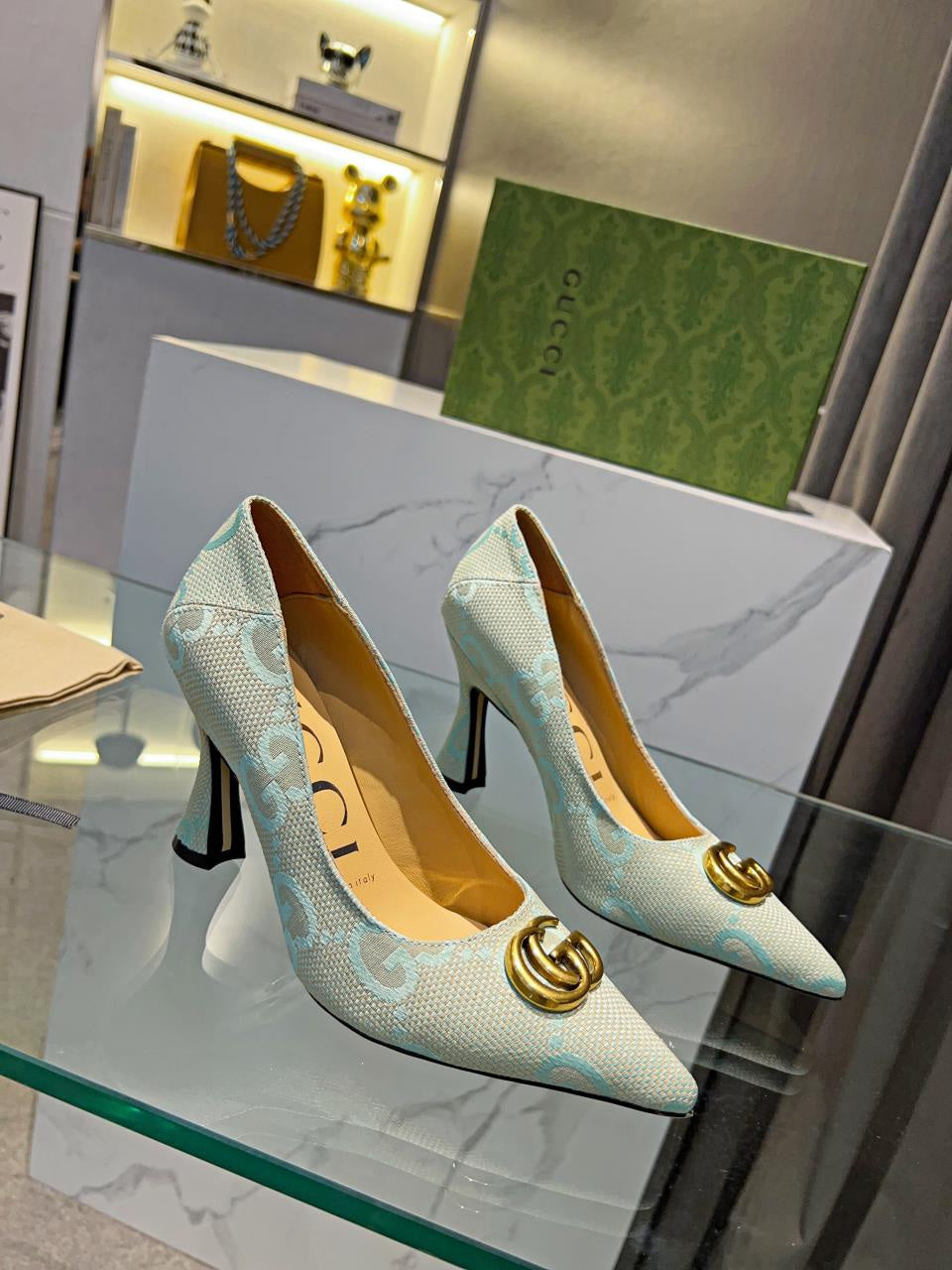 GUCCI - Baby blue heels