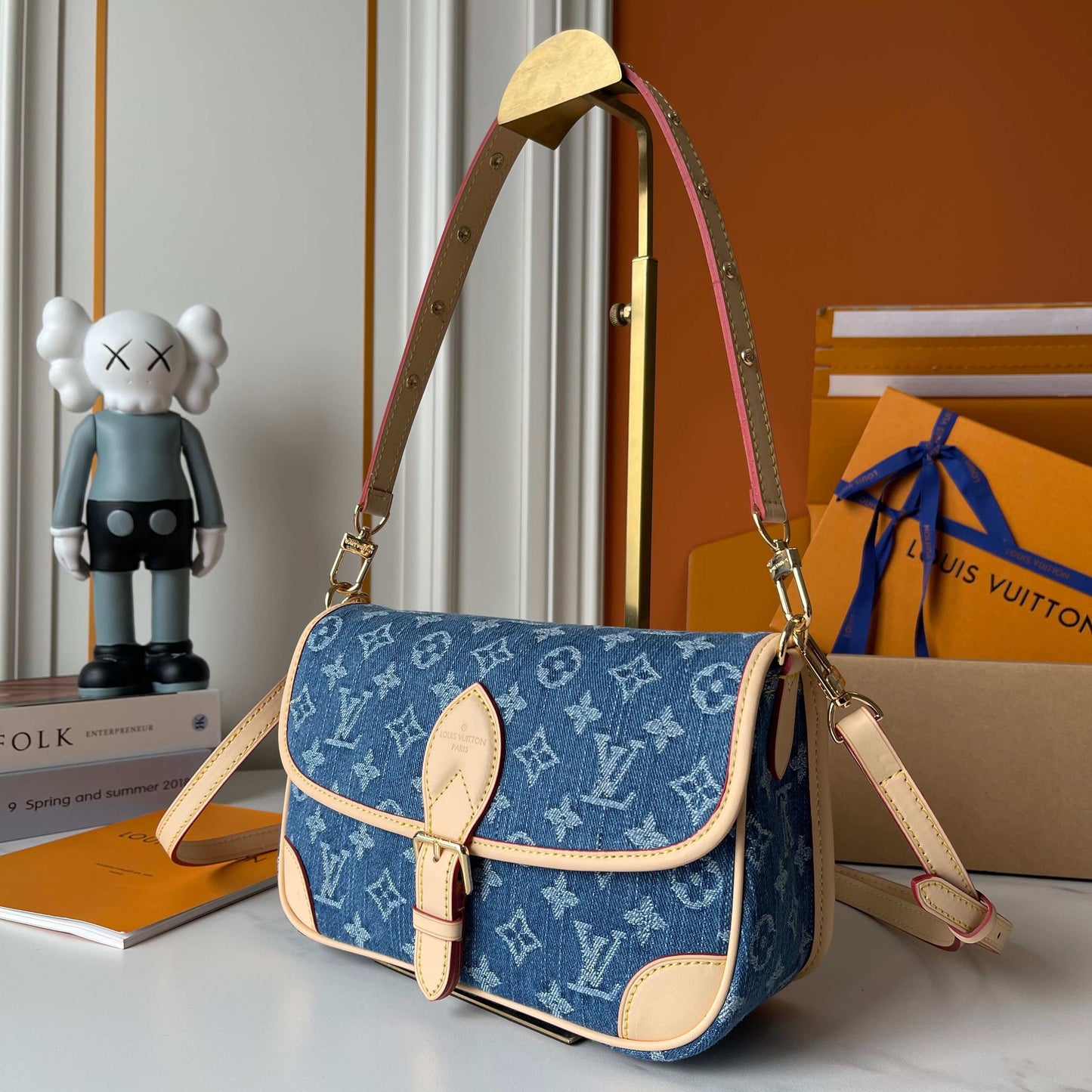 LOUIS VUITTON - Diane