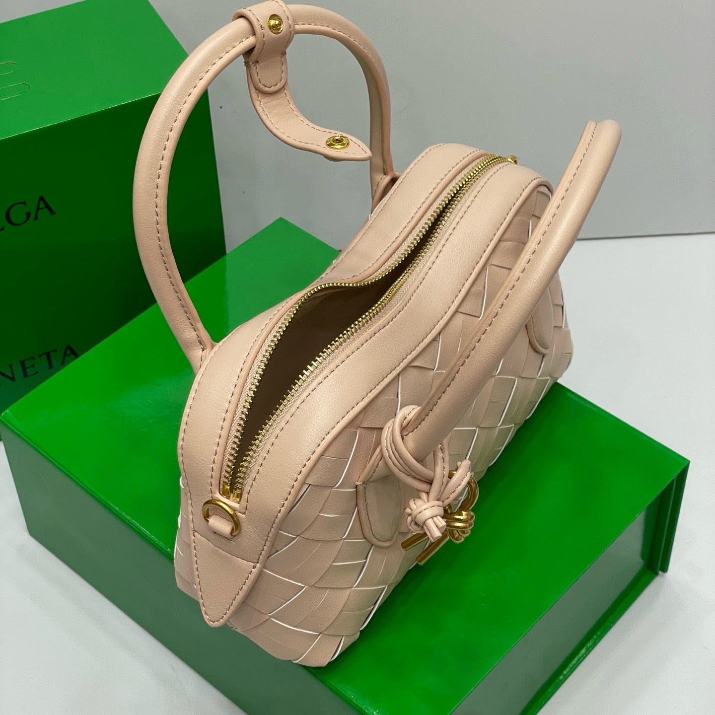 BOTTEGA VENETA- mcCartney