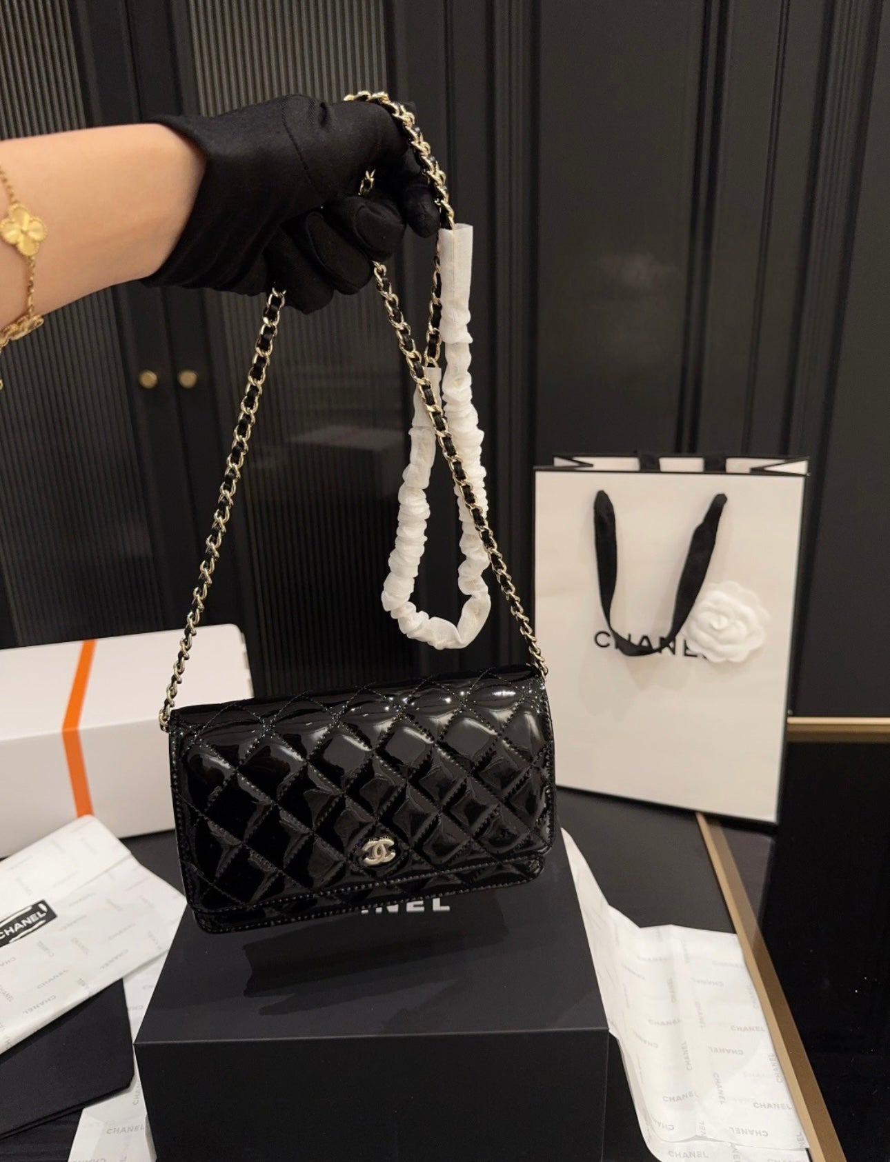 CHANEL - Woc