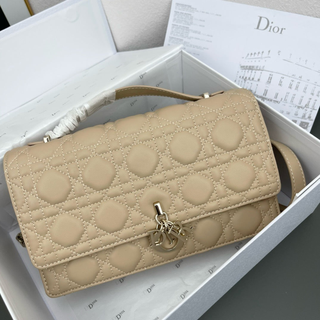 DIOR - miss dior