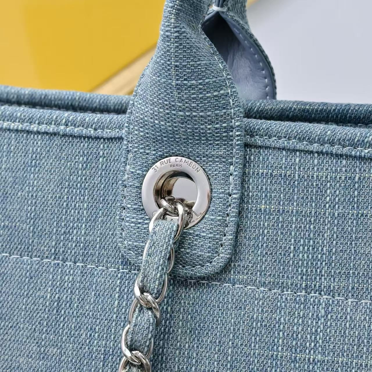 CHANEL - Deauville Bag