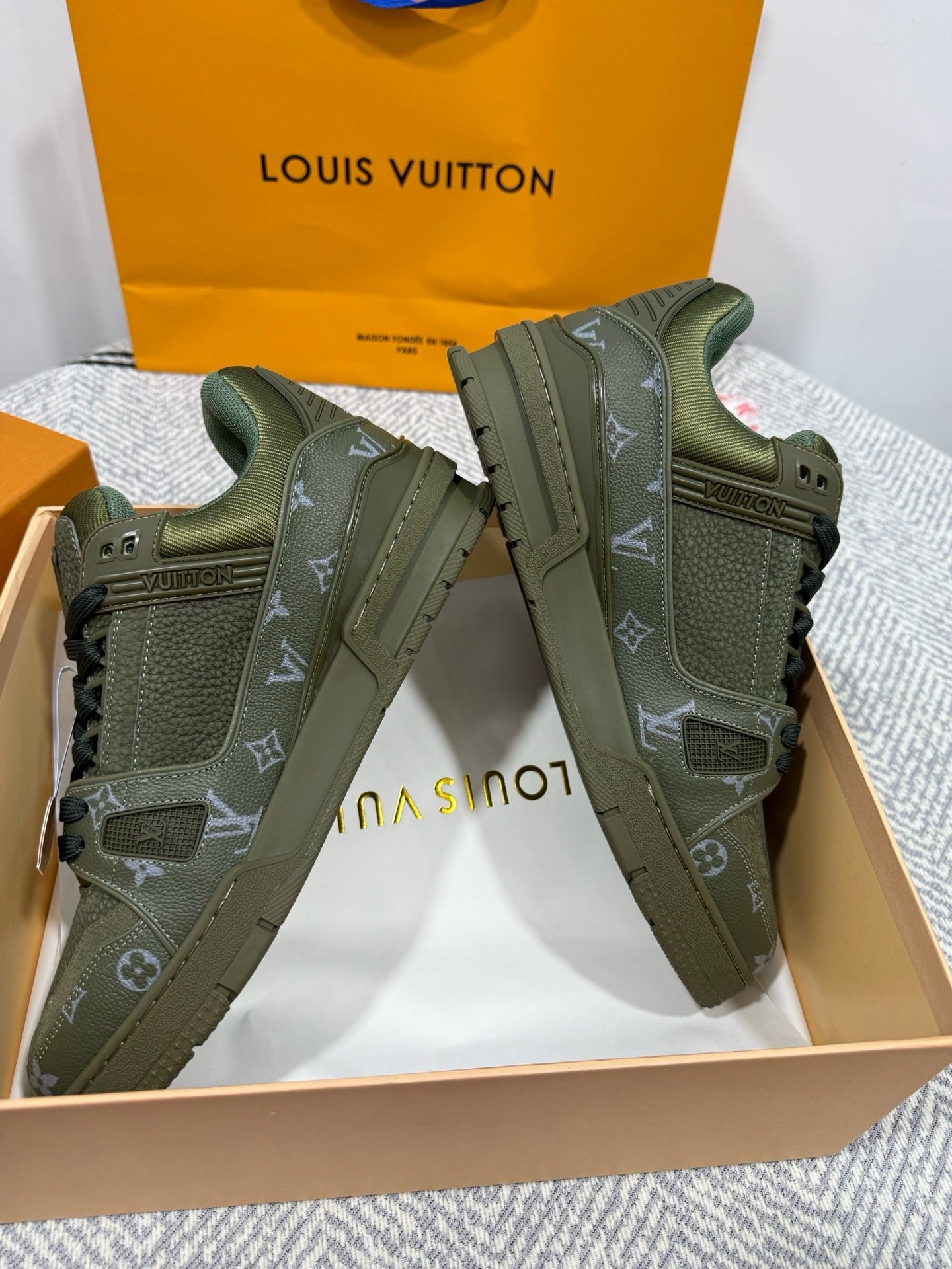 LOUIS VUITTON - Trainer Sneaker