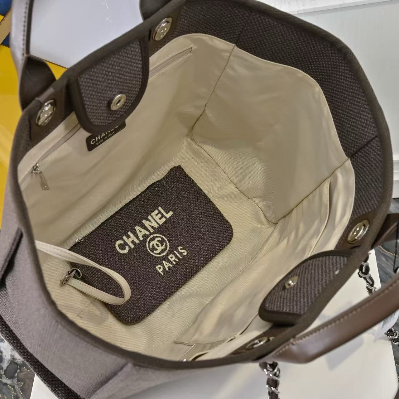 CHANEL - Deauville Bag