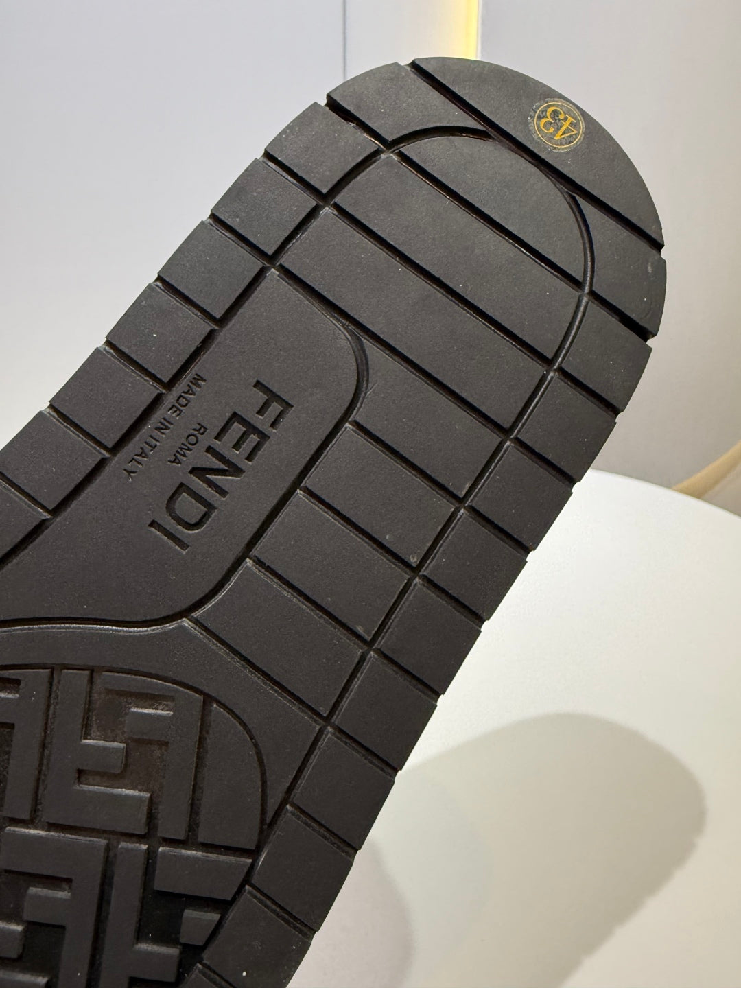 FENDI - Diagonal Slides