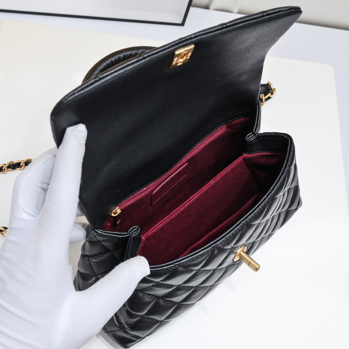 CHANEL - Handel bag