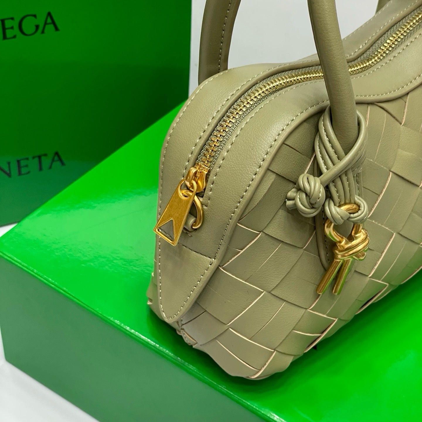 BOTTEGA VENETA- McCartney