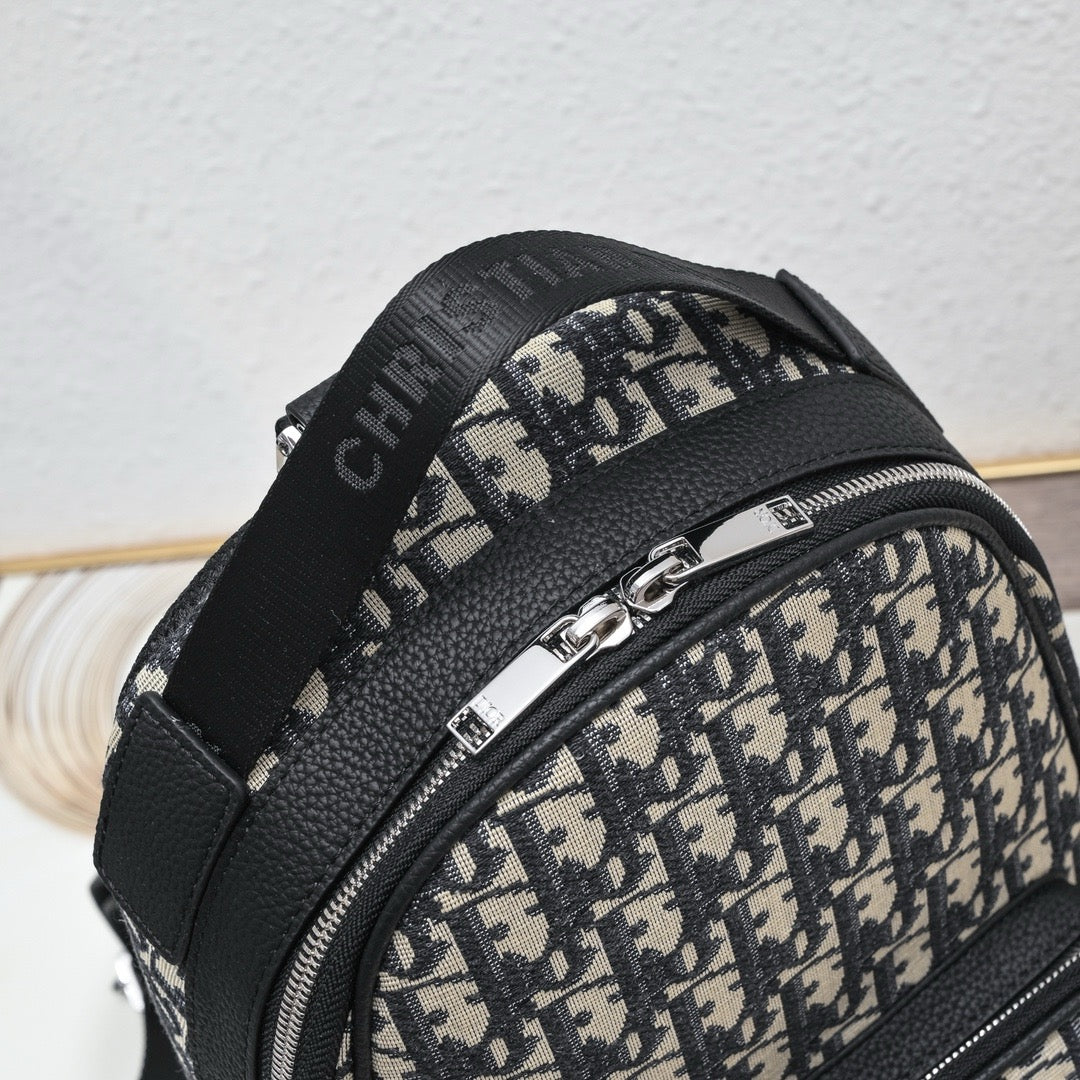 DIOR - Men’s Homme Oblique Jacquard Crossbody bag