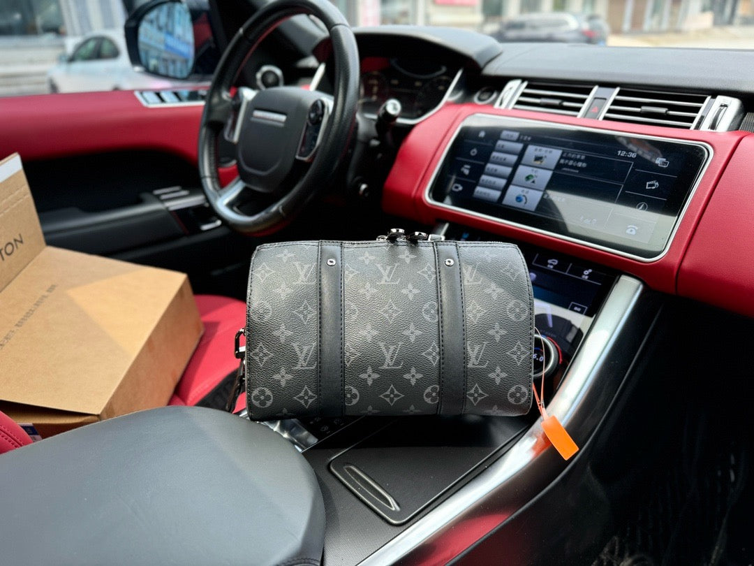 LOUIS VUITTON- Men’s Eclipse Reverse bag