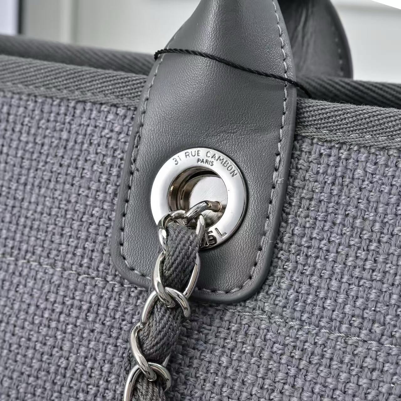 CHANEL - Deauville Bag