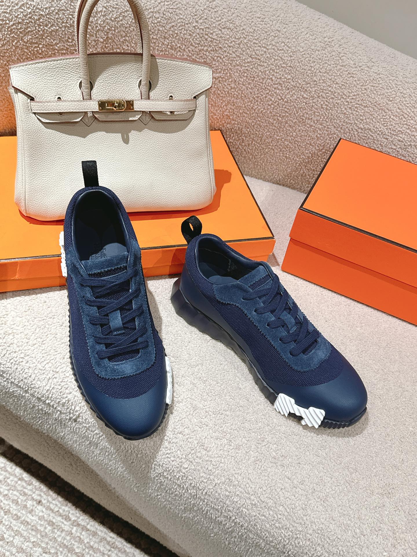 HERMES - Bouncing sneakers