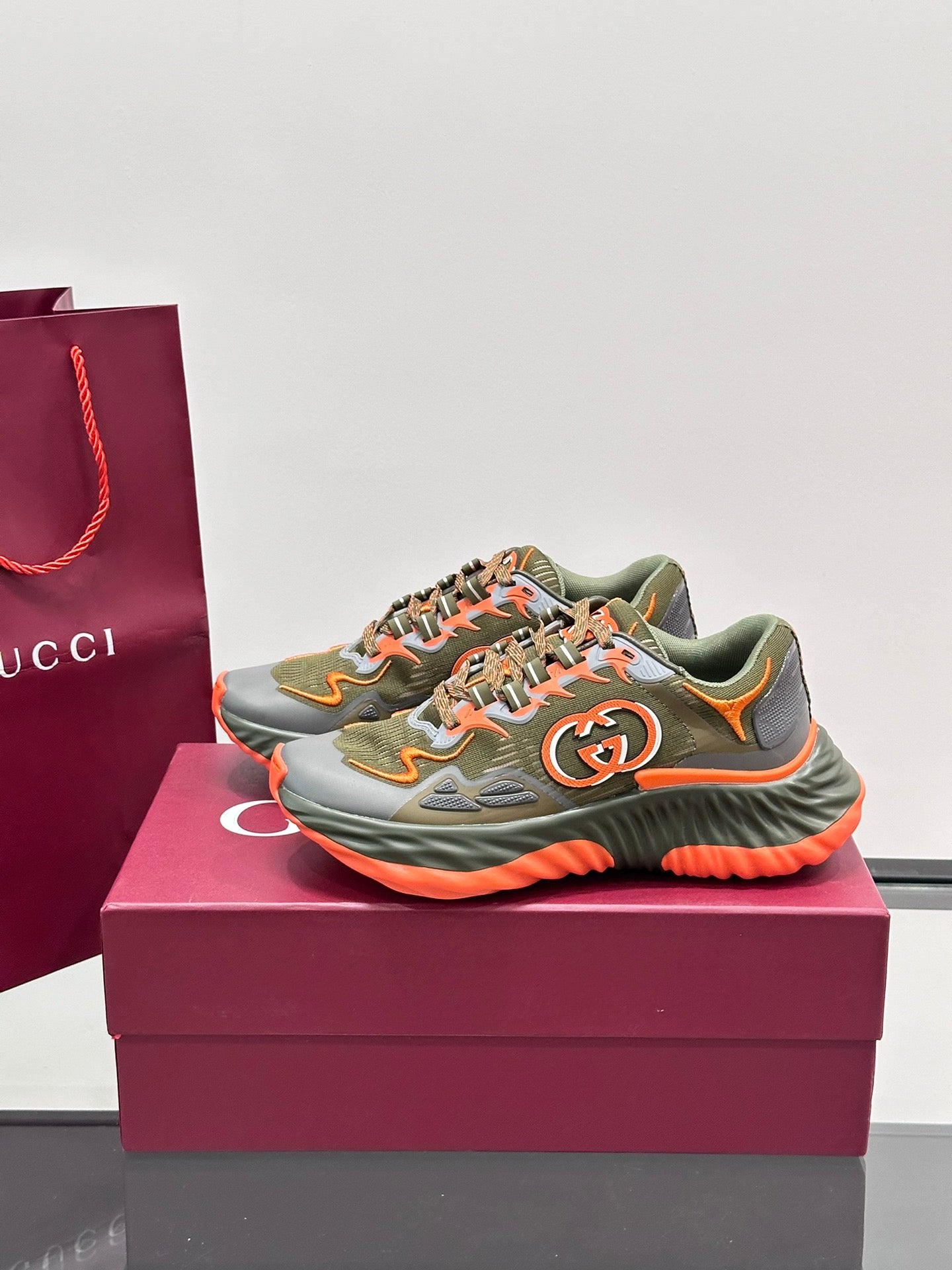 GUCCI - Ripple sneakers