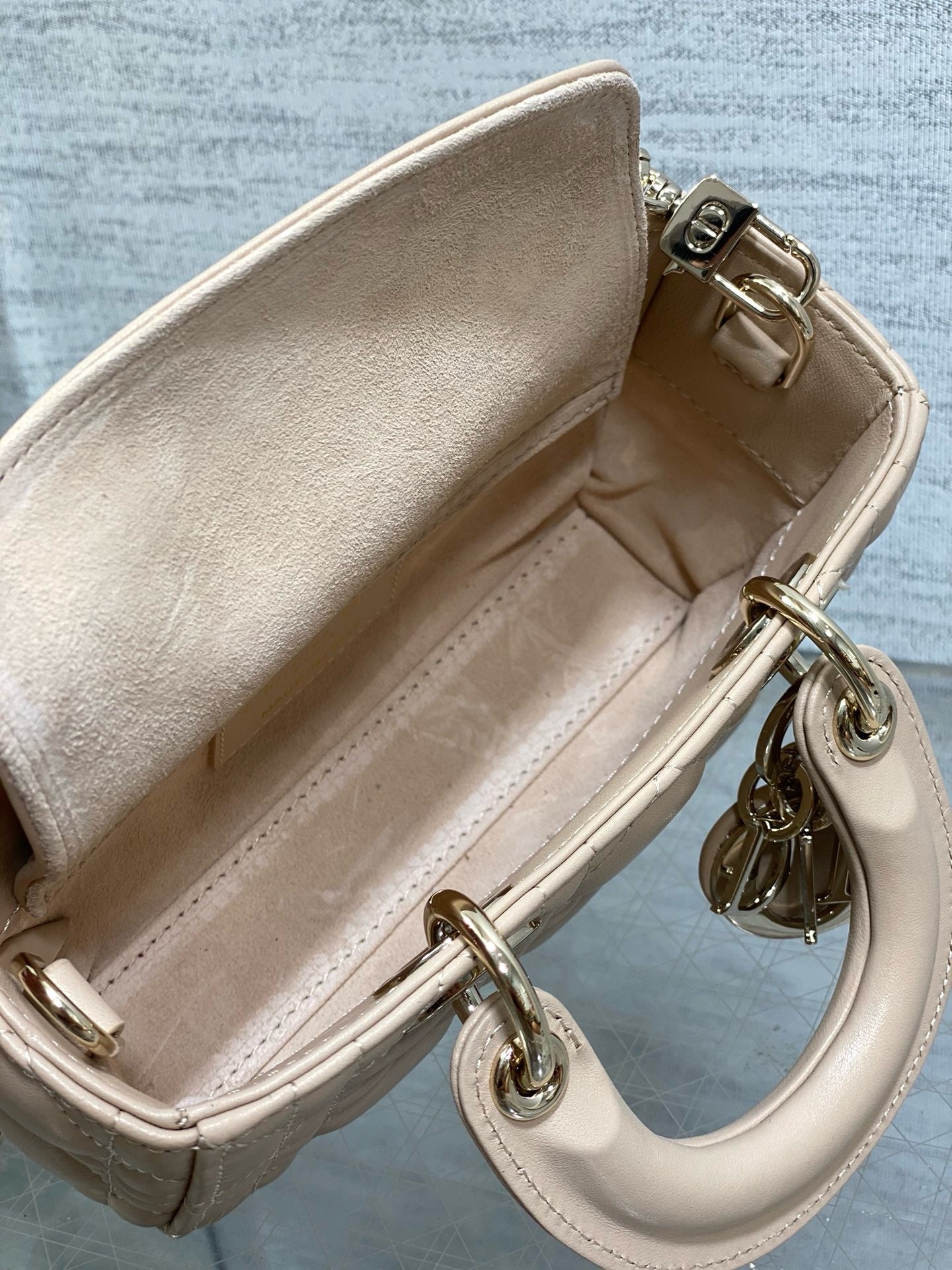 DIOR - D Joy bag