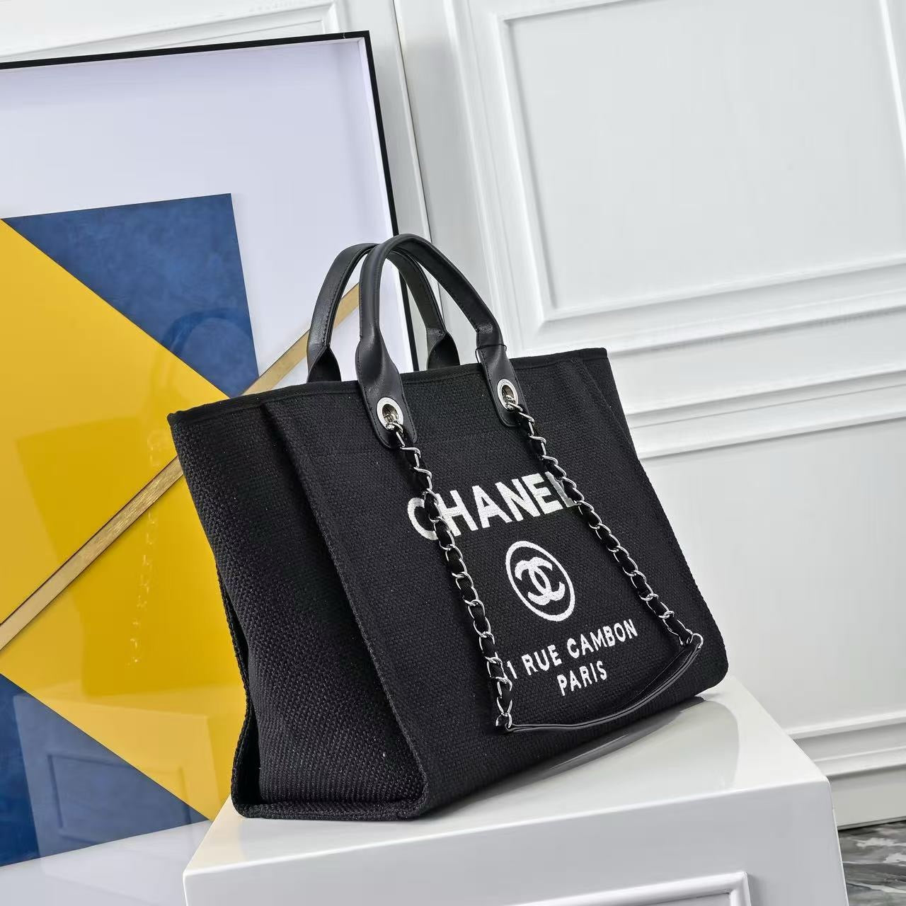 CHANEL - Deauville Bag