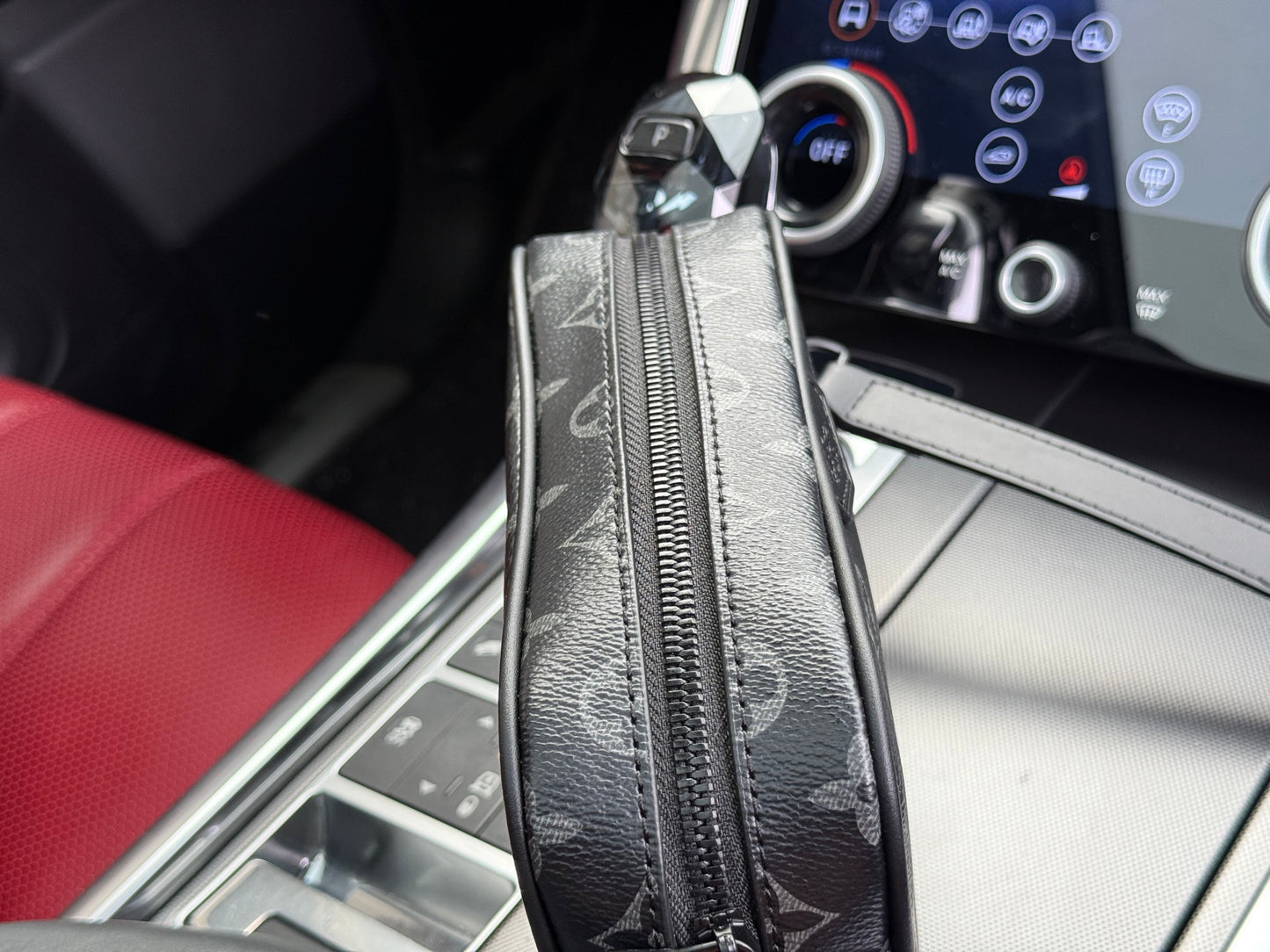 LOUIS VUITTON - Men’s bag