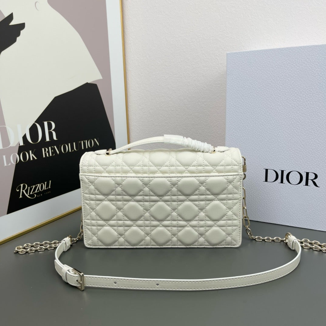 DIOR - miss dior
