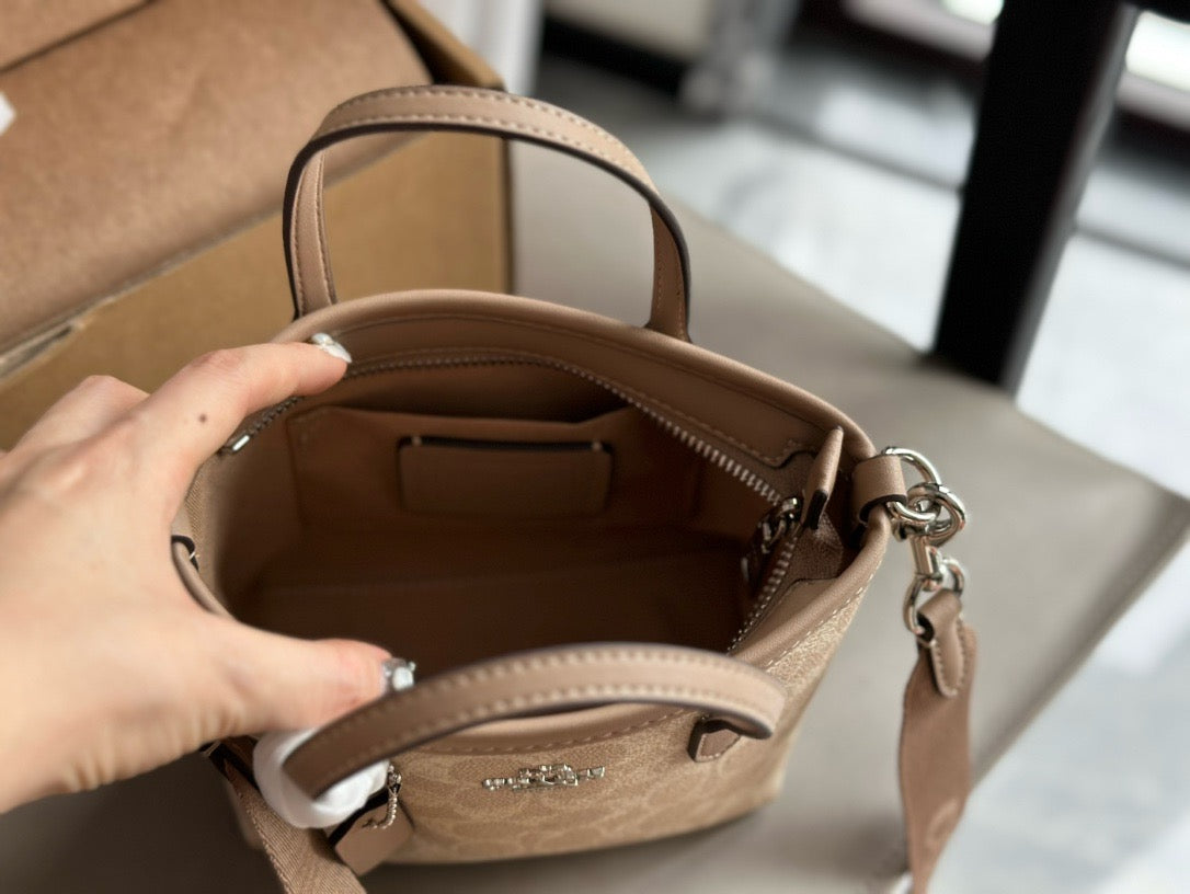 COACH - city mini