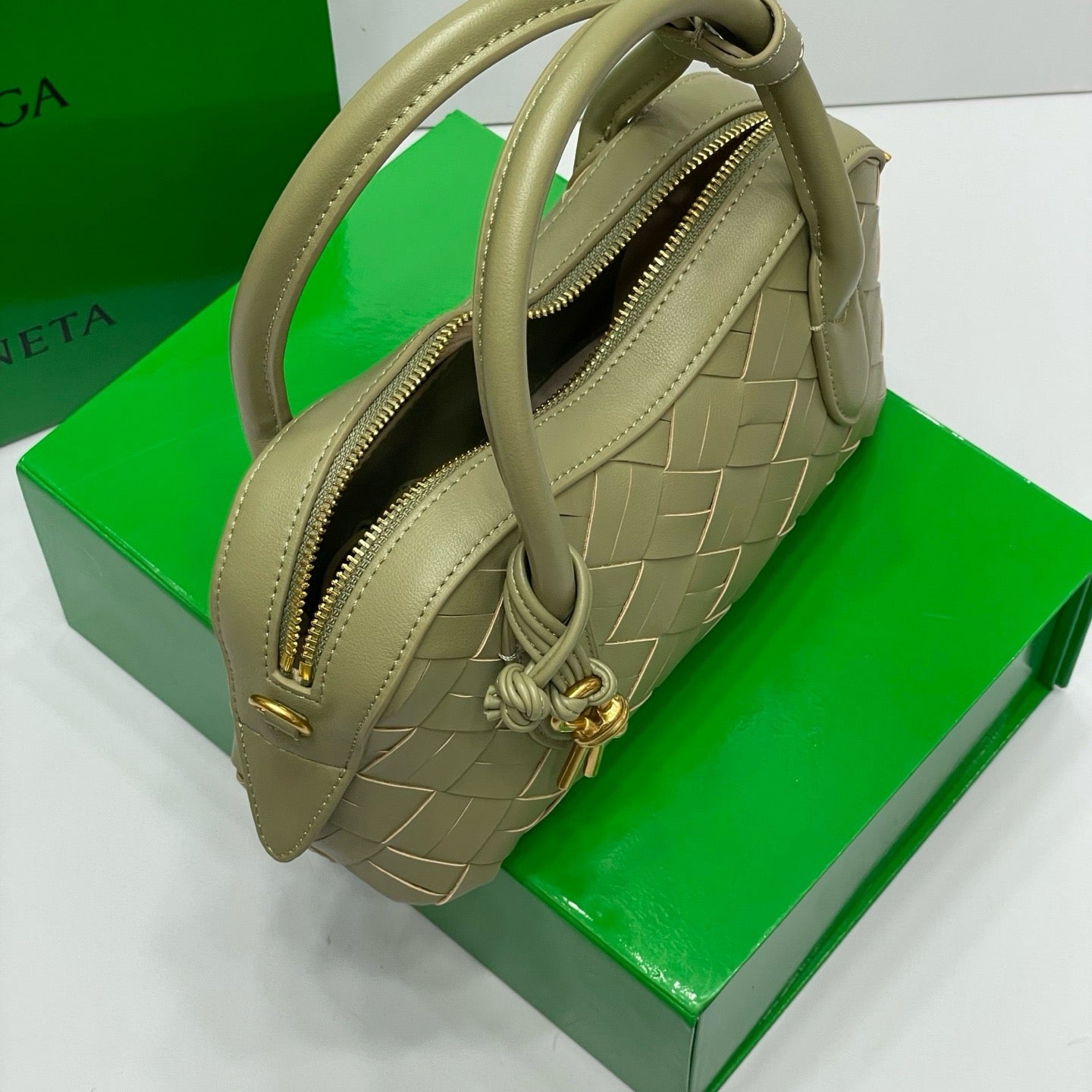 BOTTEGA VENETA- McCartney
