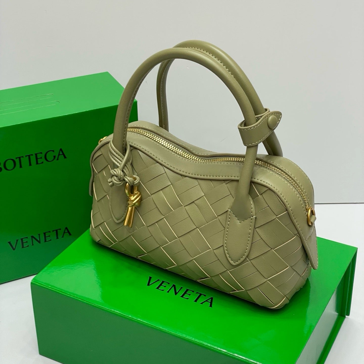 BOTTEGA VENETA- McCartney