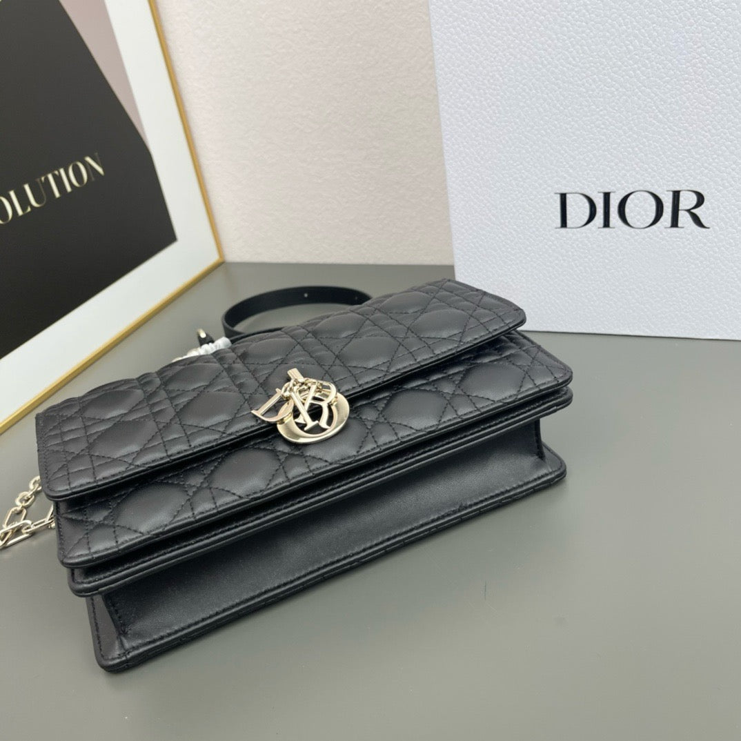 DIOR - miss dior
