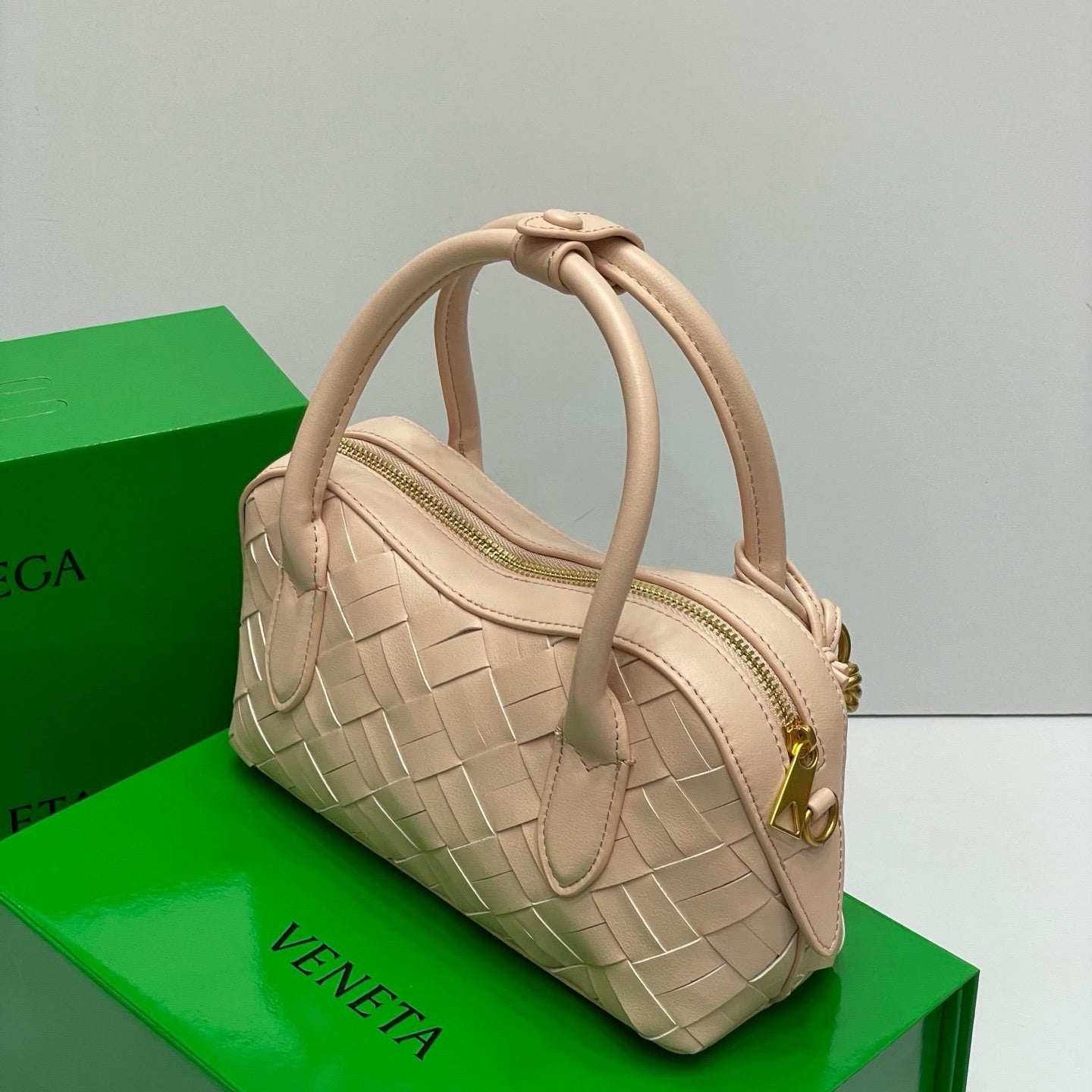 BOTTEGA VENETA- mcCartney