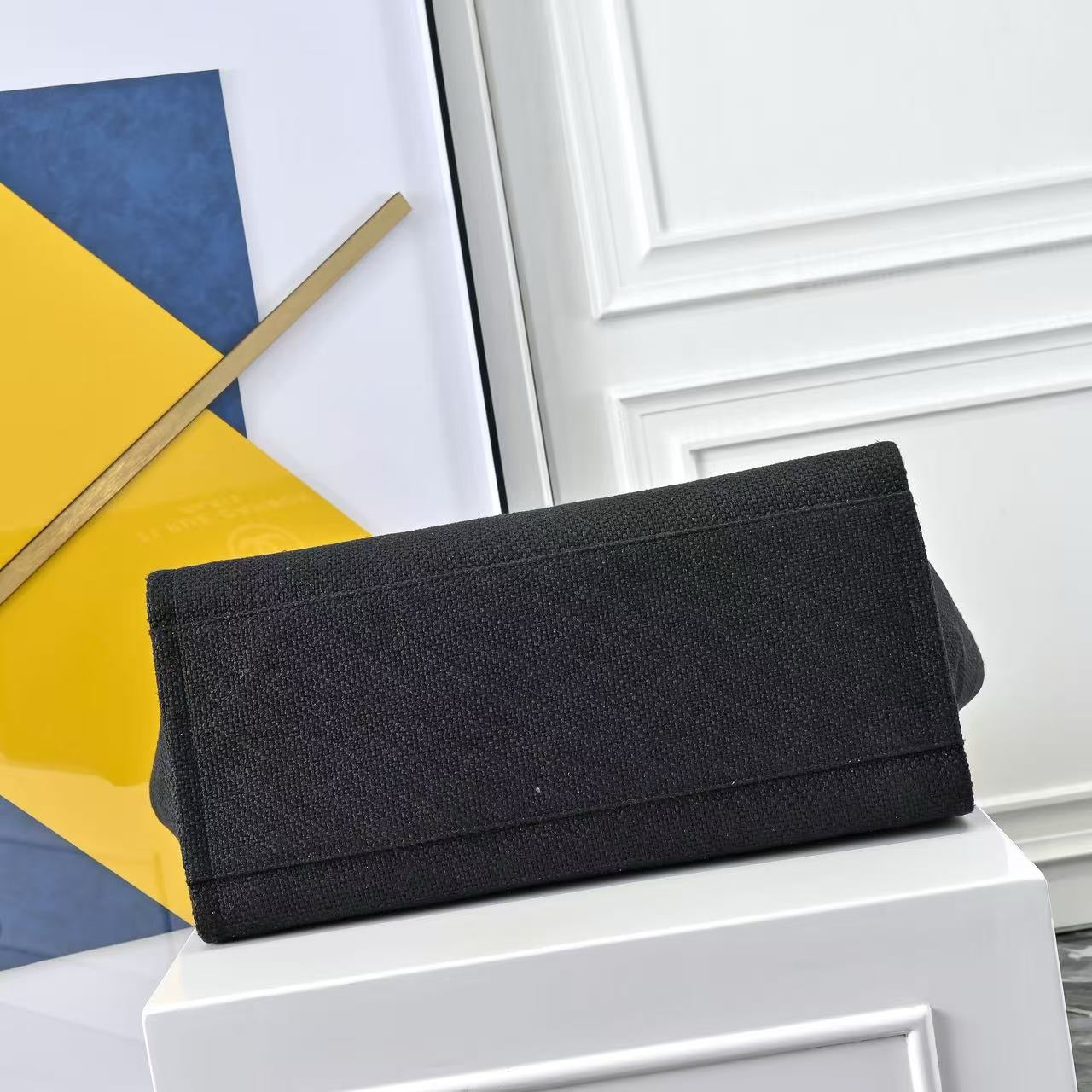 CHANEL - Deauville Bag