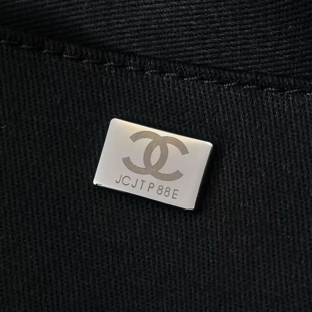 CHANEL - Deauville Bag