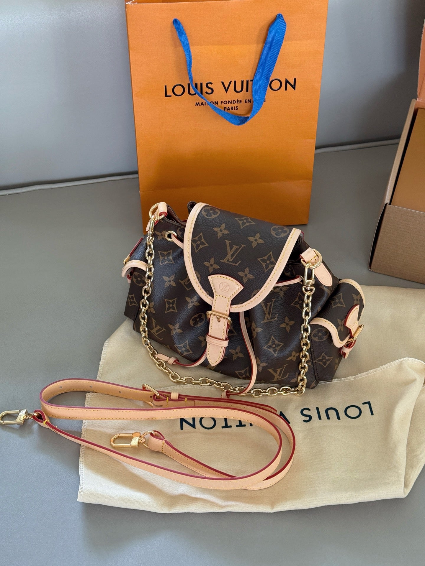 LOUIS VUITTON - Odyssée